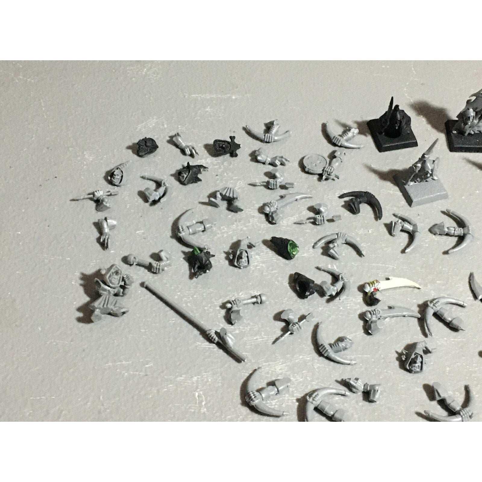 A22618 WARHAMMER FANTASY ORCS & GOBLINS BITS LOT NIGHT GOBLIN MIXED GW