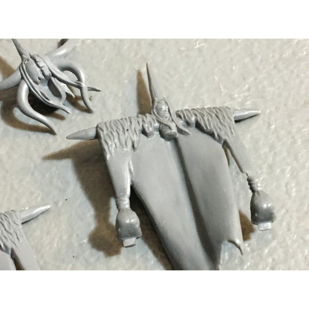A23245 WARHAMMER FANTASY CHAOS BEASTMEN BITS LOT COMMAND GAMES WORKSHOP GW