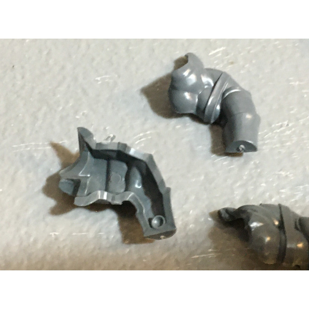 A23169 WARHAMMER FANTASY CHAOS BEASTMEN BITS LOT MINOTAUR ARMS GW GAMES WORKSHOP
