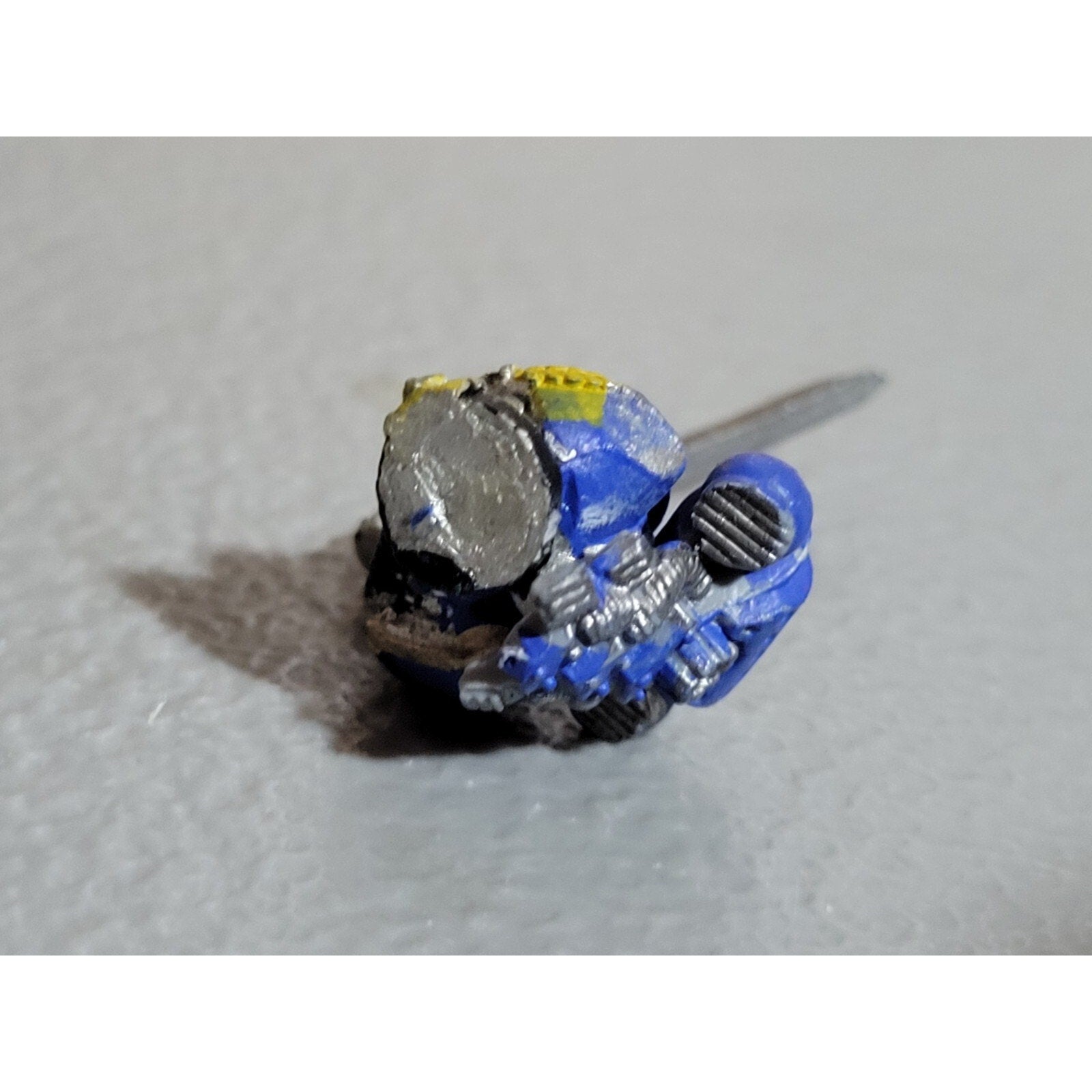 A19052 WARHAMMER 40K SPACE MARINES METAL BIKE CAPTAIN TORSO POWER SWORD