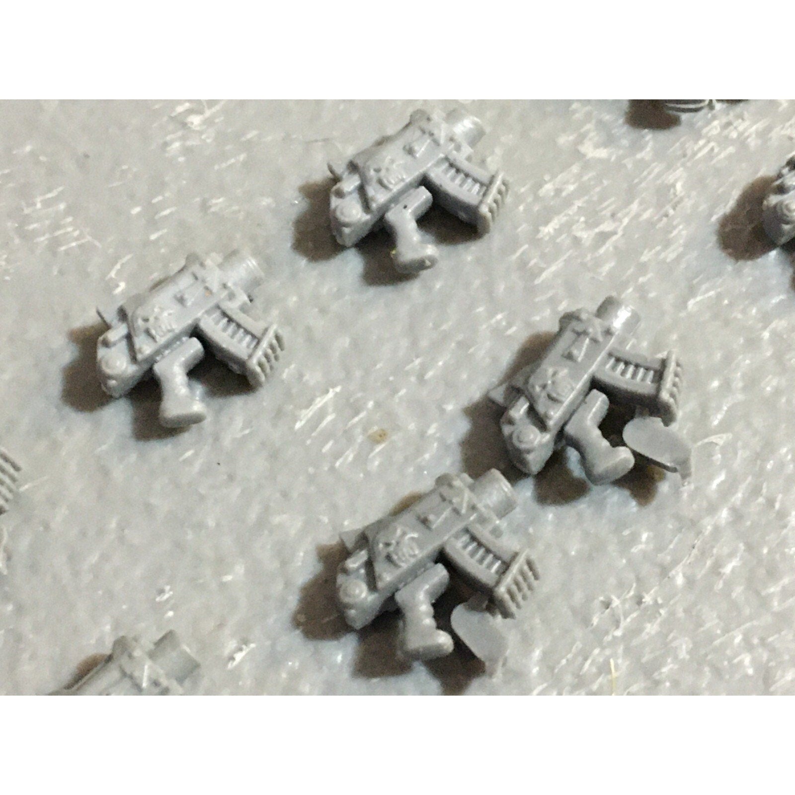 A23144 WARHAMMER 40K CHAOS SPACE MARINES ROGUE TRADER BITS LOT PISTOLS GW