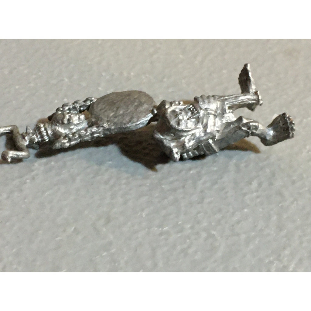 A32477 WARHAMMER FANTASY METAL ORCS GOBLINS GOBLIN STANDARD GW