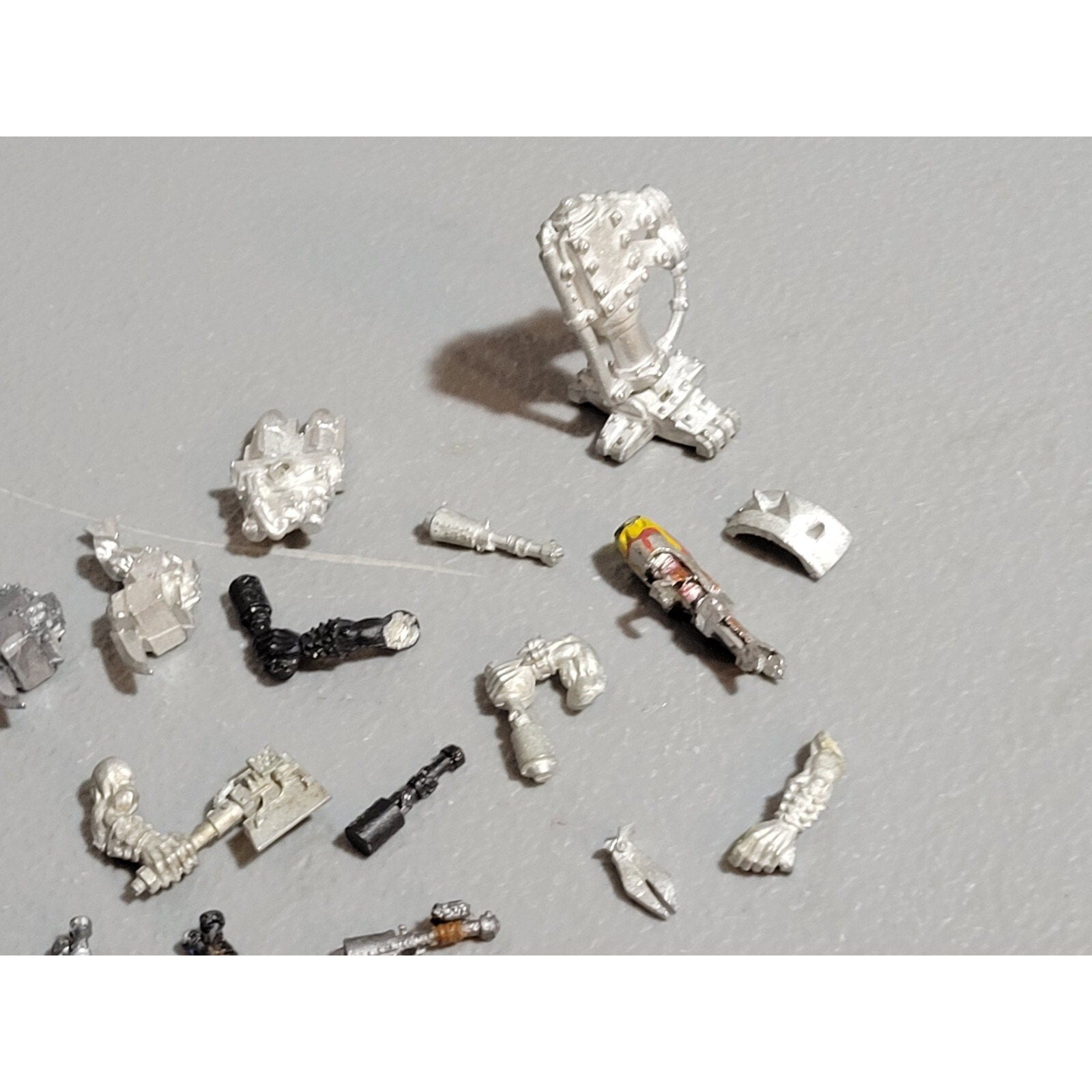 A19085 WARHAMMER 40K ORKS ALL METAL BITS LOT