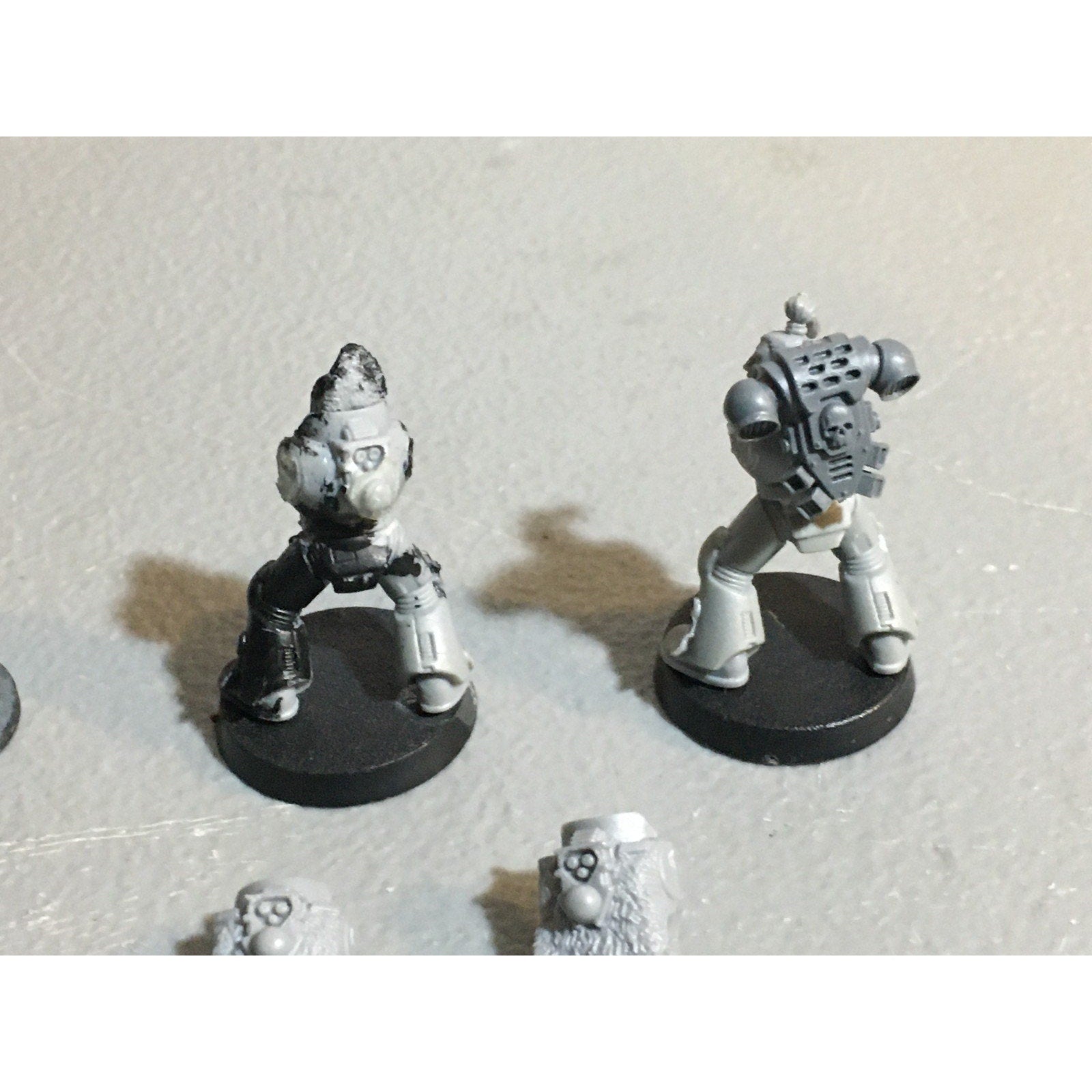 A27780 WARHAMMER 40K SPACE MARINES WOLVES BITS LOT TORSOS THUNDERWOLF GW
