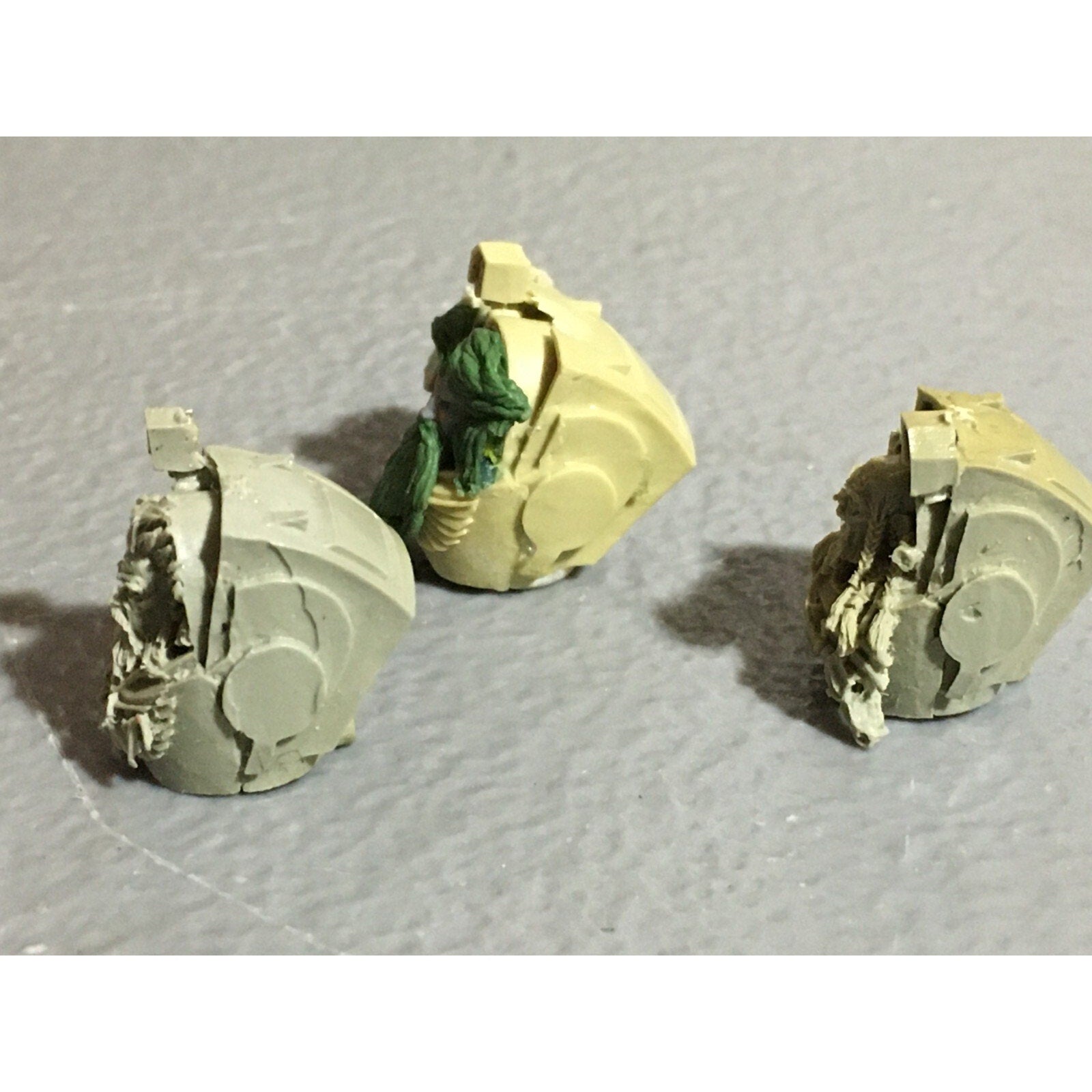 A22423 WARHAMMER 40K FORGEWORLD SPACE WOLVES TERMINATORS BITS LOT TORSOS