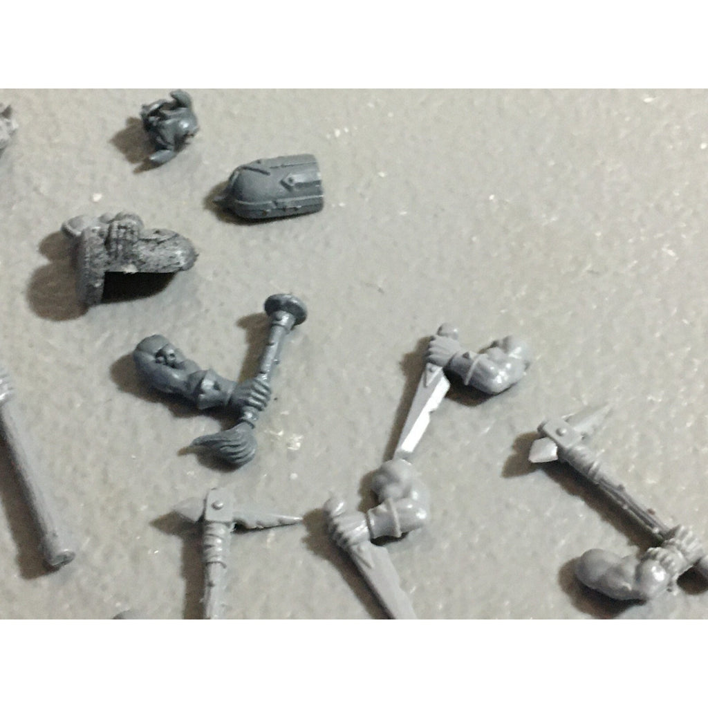 A22191 WARHAMMER FANTASY CHAOS MORTALS BITS LOT MIXED MARAUDER COMMAND & ARMS GW