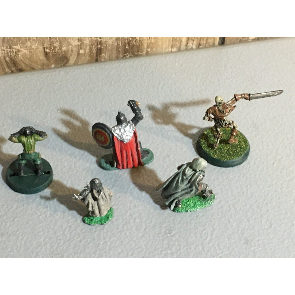 A32505 UNKNOWN METAL MINIATURES LOT HALFLING HUMAN SKELETON INCOMPLETE
