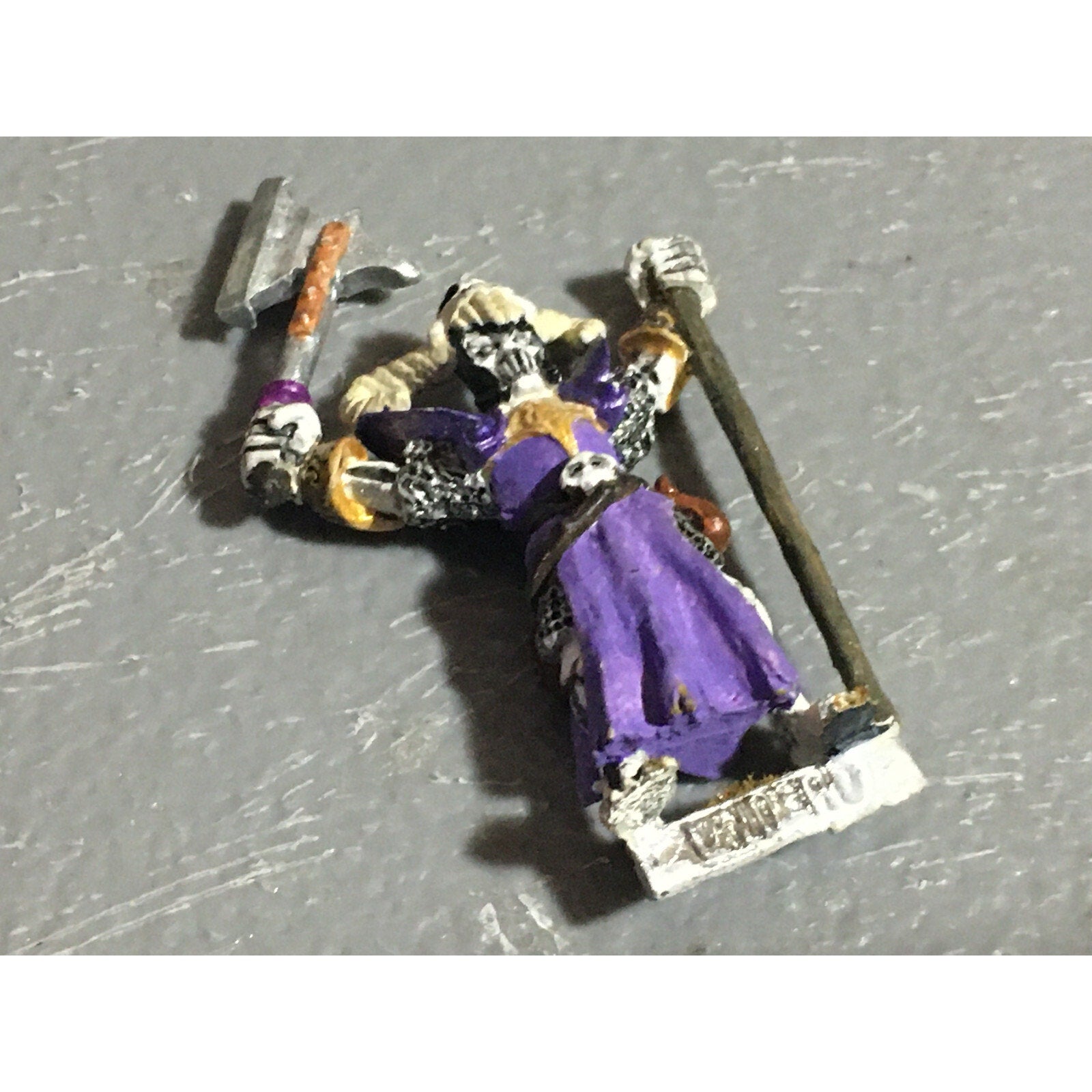 A22773 WARHAMMER FANTASY UNDEAD VAMPIRE COUNTS SKELETON COMMAND STANDARD METAL