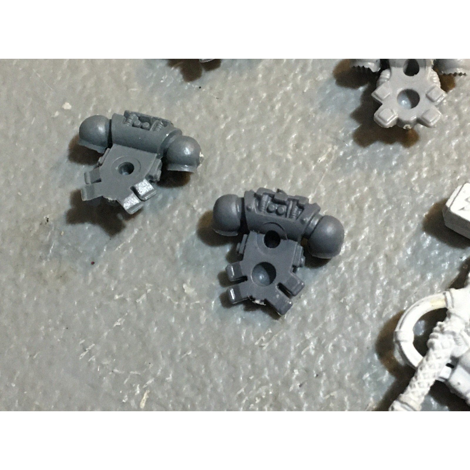 A27487 WARHAMMER 40K SPACE MARINES BITS LOT BACKPACKS TERMINATOR ARMS GW