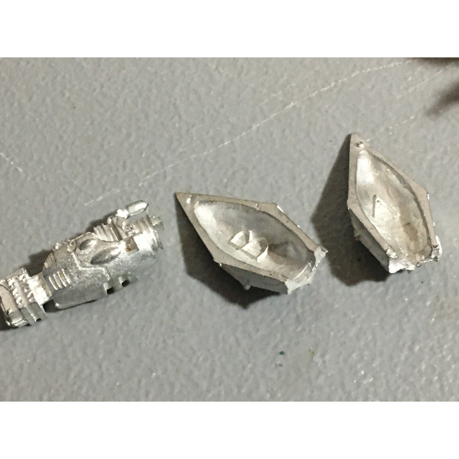 A22106 WARHAMMER 40K ELDAR CRAFTWORLDS GRAV TANK FIRE PRISM METAL BITS CRYS GEN