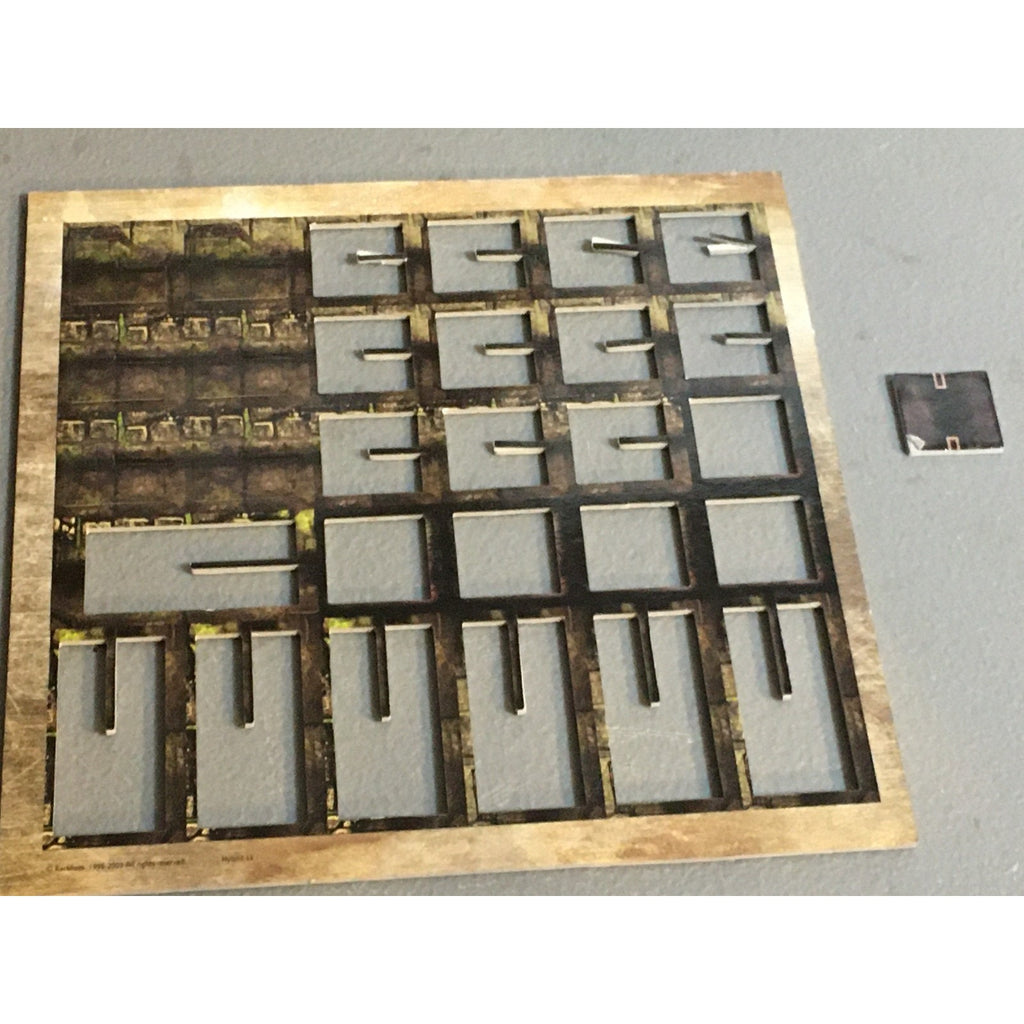A32713 RACKHAM CONFRONTATION BIG MARKERS TOKENS TILES LOT TABLETOP