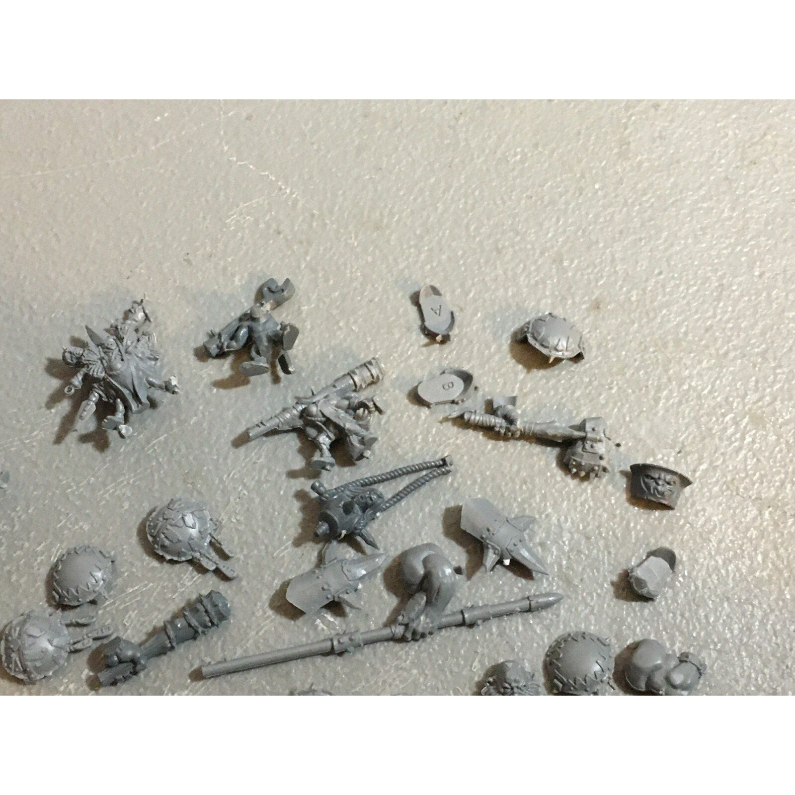 A20127 WARHAMMER FANTASY AOS OGRE KINGDOMS MANEATERS BITS LOT ARM GAMES WORKSHOP