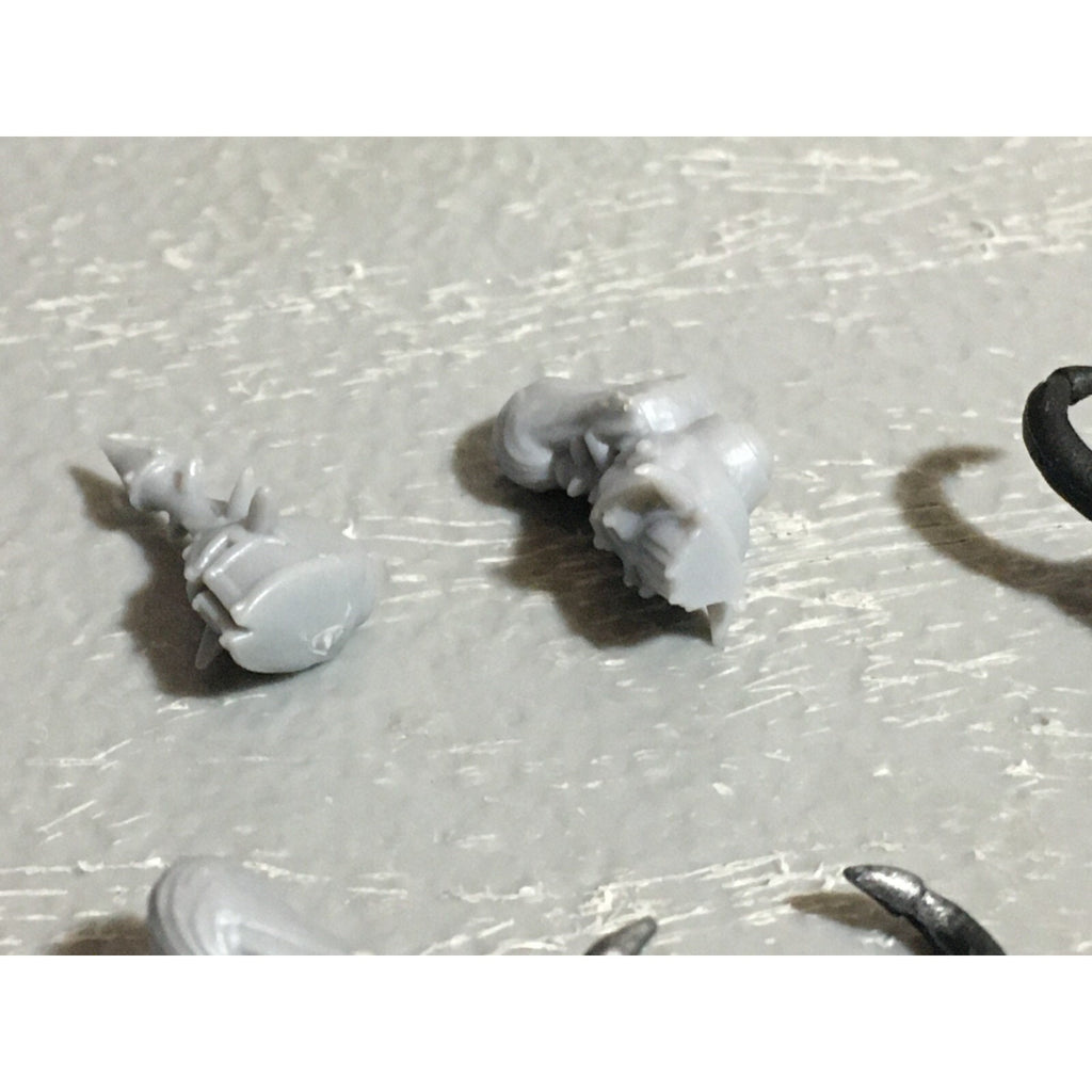 A22253 WARHAMMER FANTASY CHAOS MORTALS BITS LOT WARRIORS KNIGHTS HEADS GW OOP
