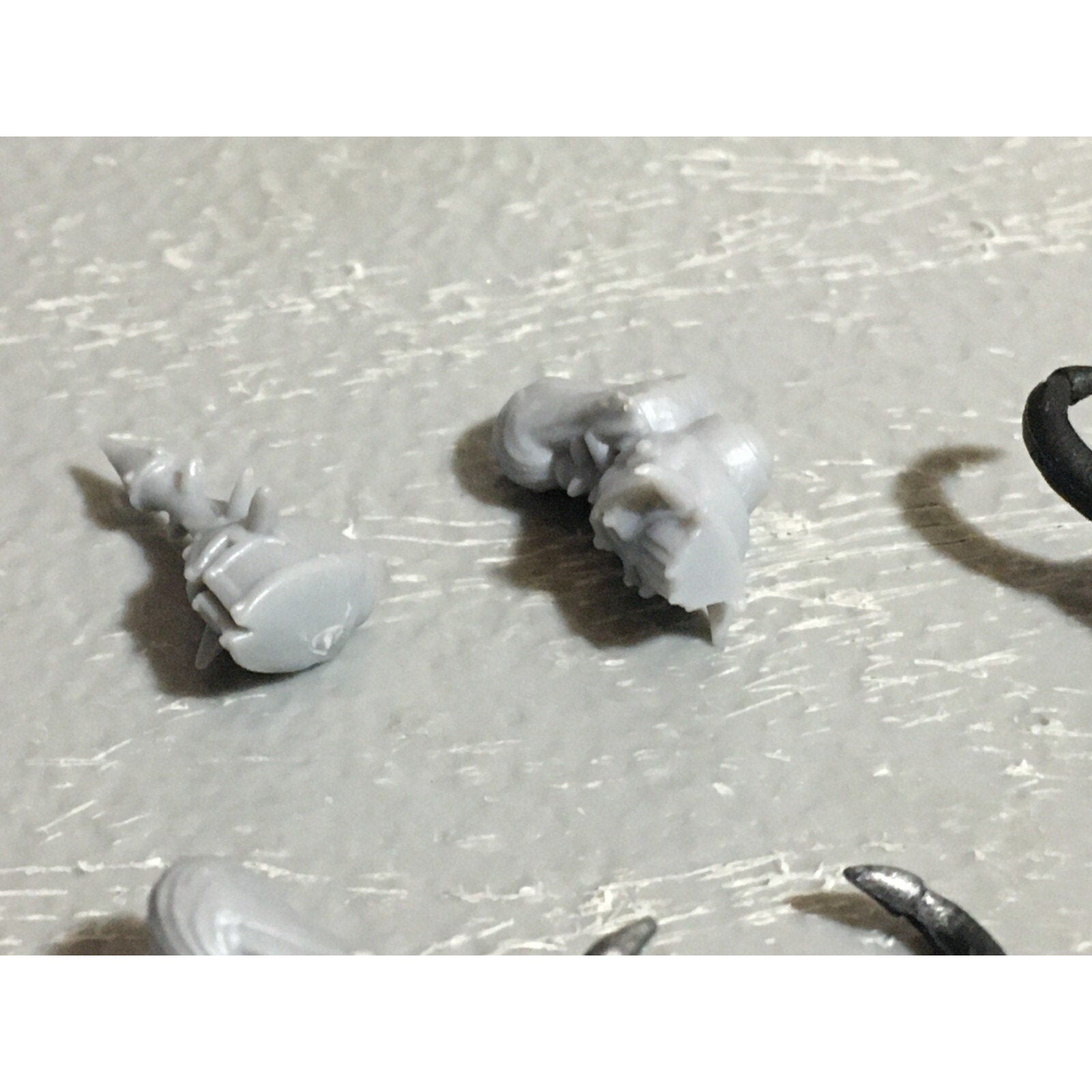 A22253 WARHAMMER FANTASY CHAOS MORTALS BITS LOT WARRIORS KNIGHTS HEADS GW OOP