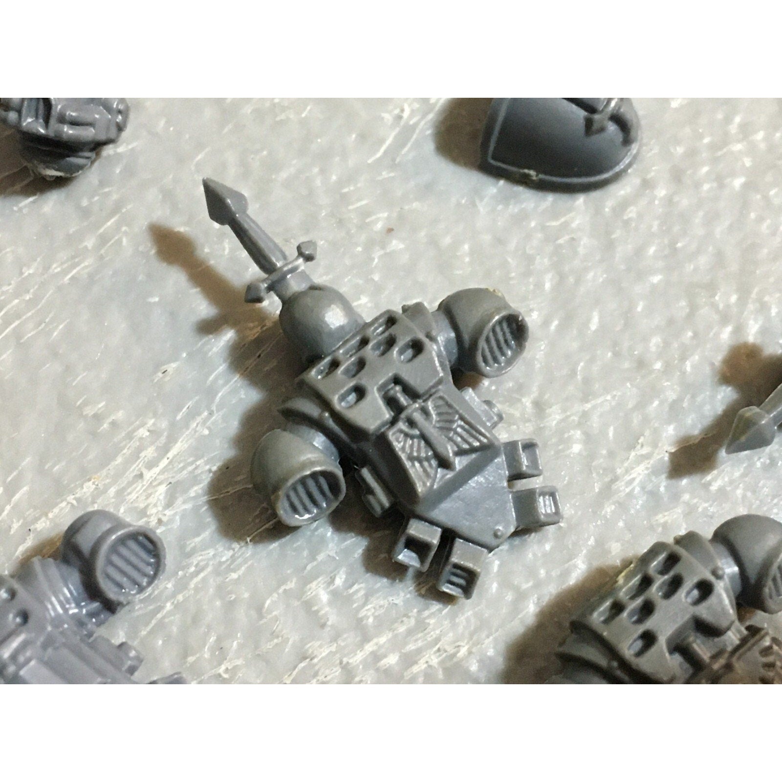 A23148 WARHAMMER 40K SPACE MARINES DARK ANGELS BITS LOT BACKPACKS GAMES WORKSHOP