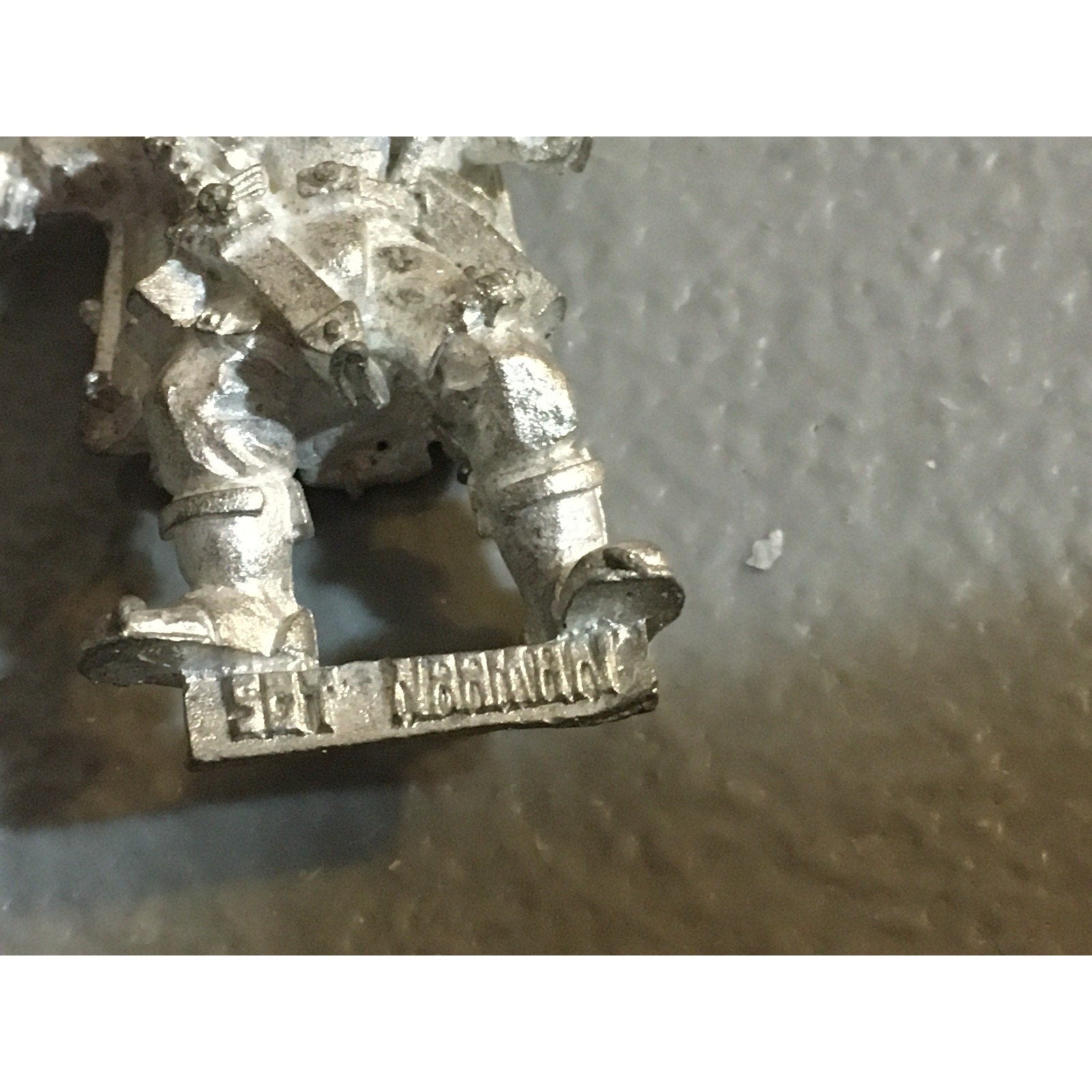 A32816 WARHAMMER 40K SPACE MARINES DARK ANGELS METAL SERGEANT NAAMAN MISS HAND