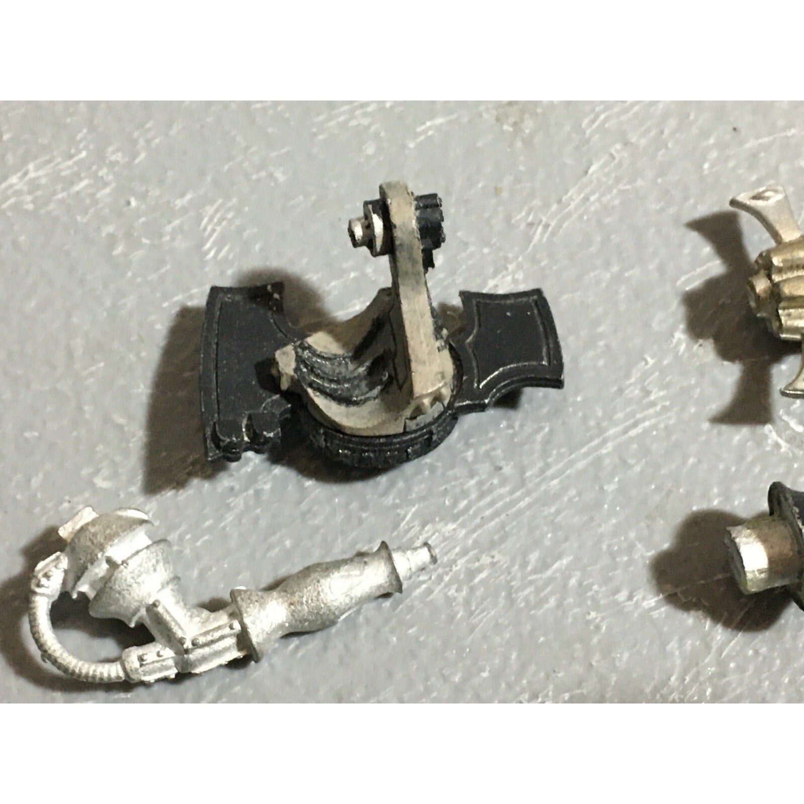 A22395 WARHAMMER 40K ELDAR CRAFTWORLDS METAL BITS LOT WEAPONS GAMES WORKSHOP GW