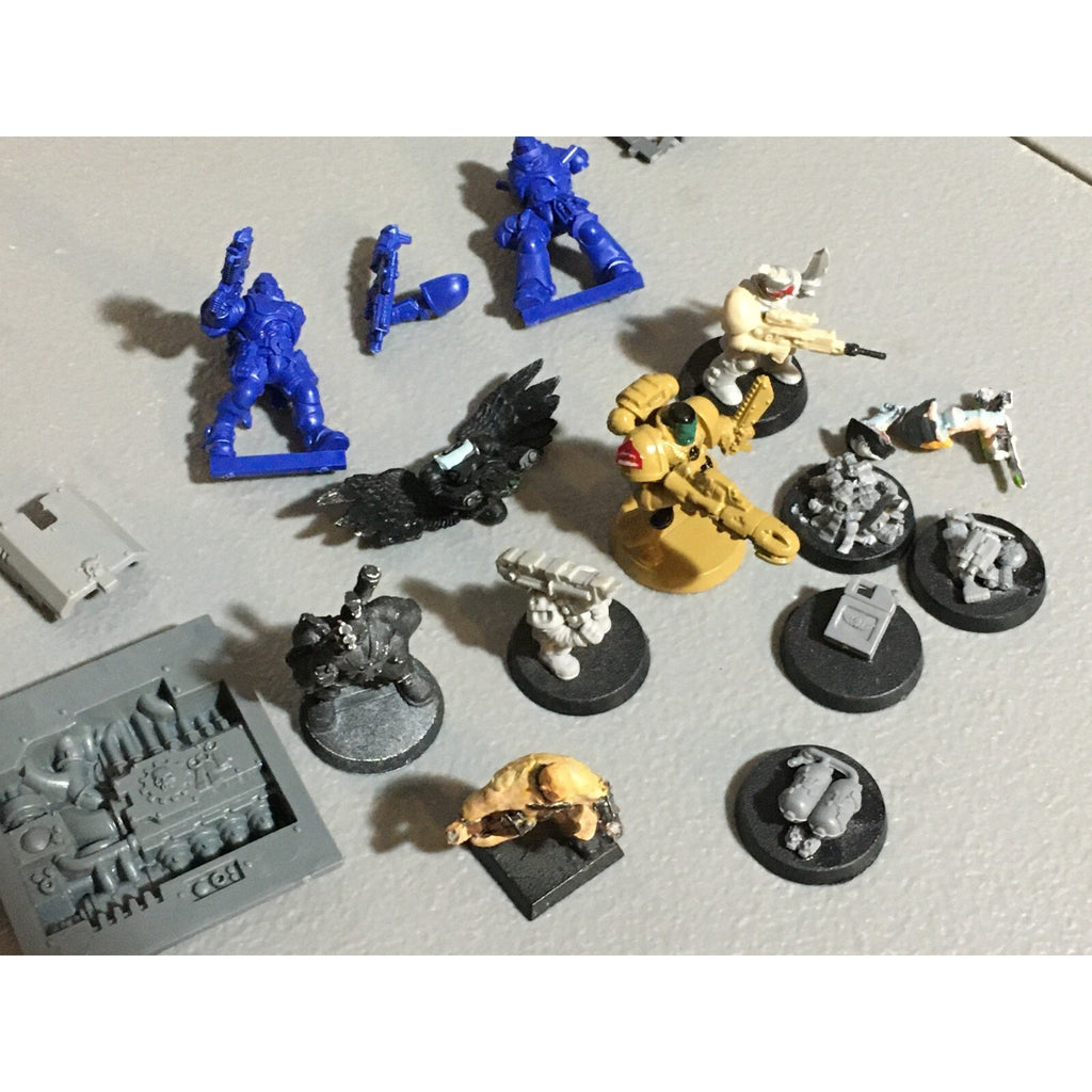 A20154 WARHAMMER 40K INCOMPLETE LOT SPACE MARINES IMPERIAL ASTRA SQUAT BITS