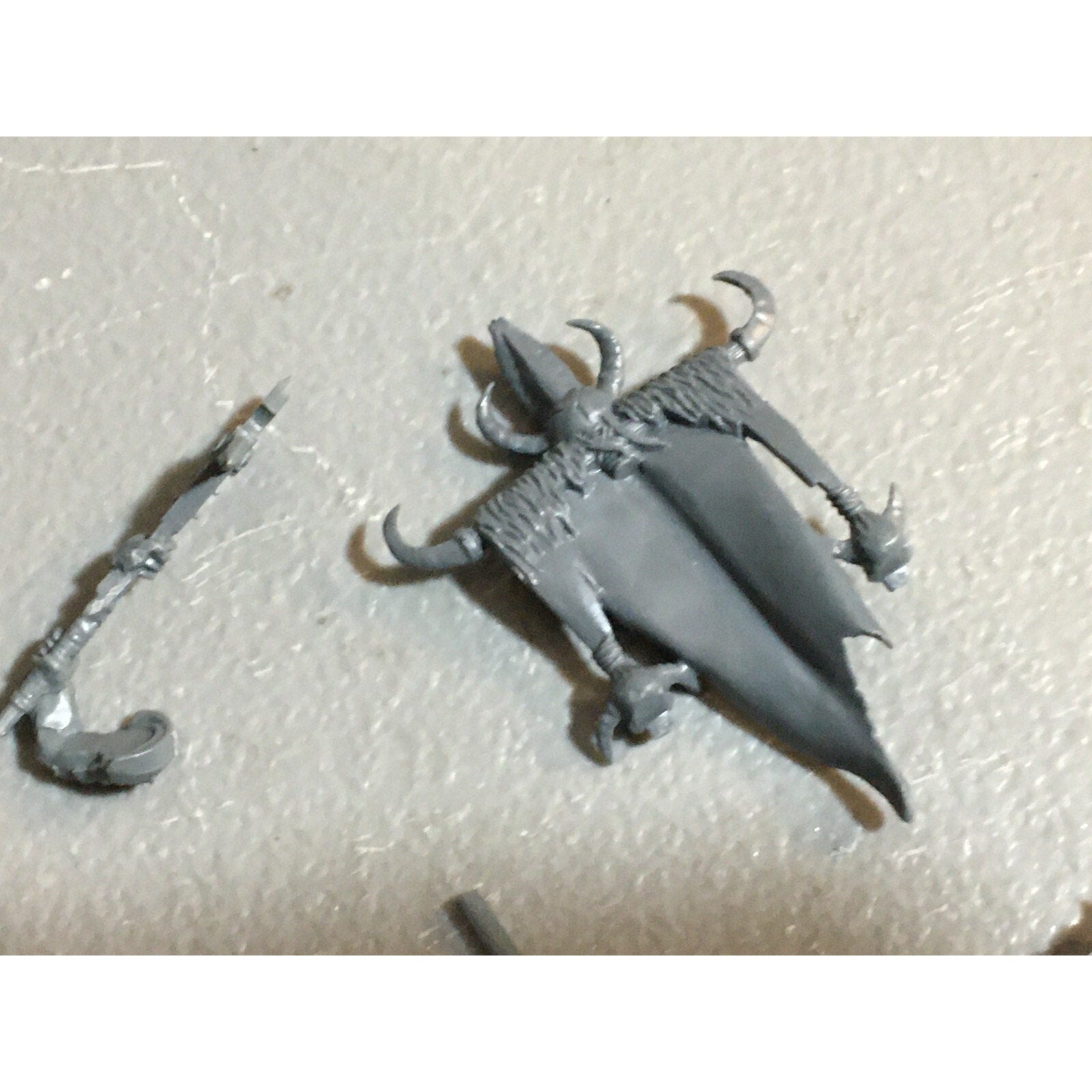 A23232 WARHAMMER FANTASY CHAOS BEASTMEN BITS LOT BESTIGORS GAMES WORKSHOP GW