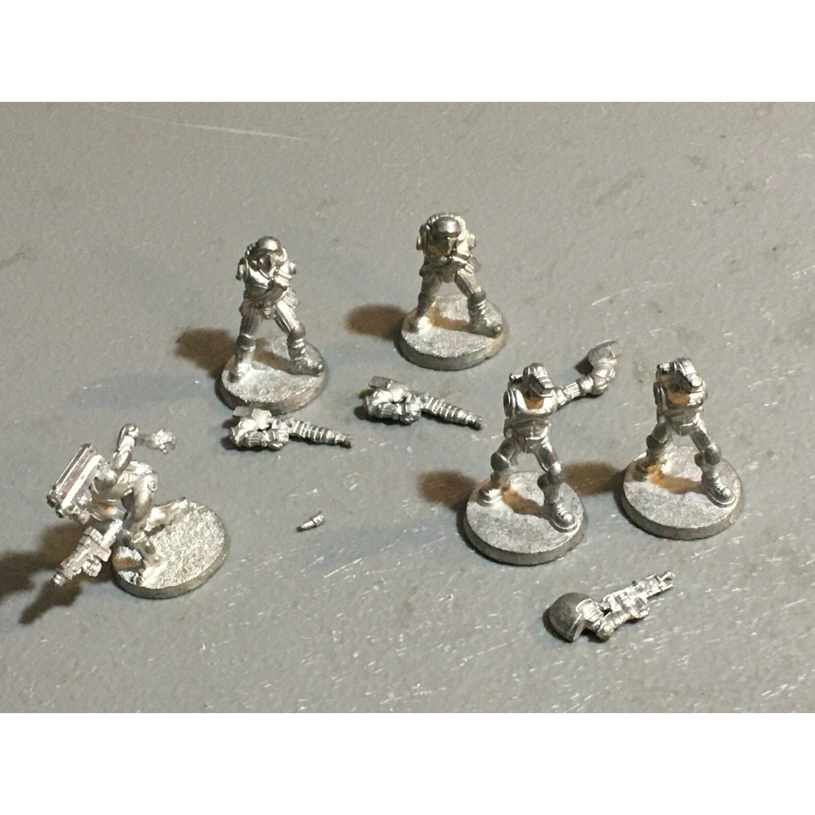 A2206 GLOBAL GAMES LEGINOS OF STEEL SNIPEBOT + INC STORMTROOPERS HEAVY COMMANDOS
