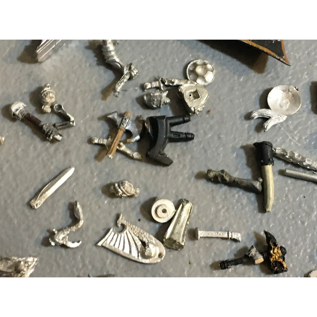 A32554 UNKNOWN MINIATURES ALL METAL BITS LOT FANTASY SCI-FI MIXED