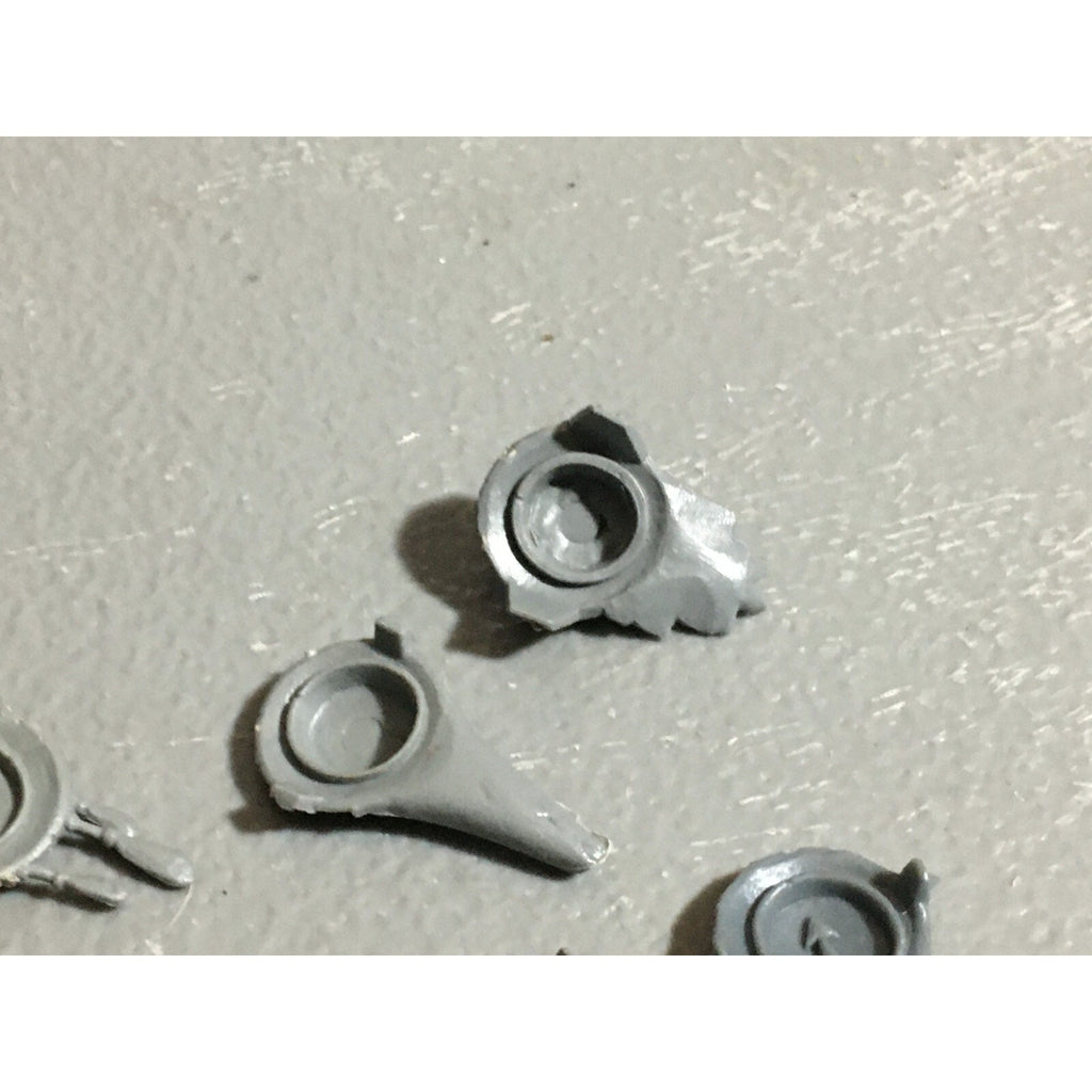 A22583 WARHAMMER FANTASY OGRE KINGDOMS BITS LOT GUT PLATES GAMES WORKSHOP GW