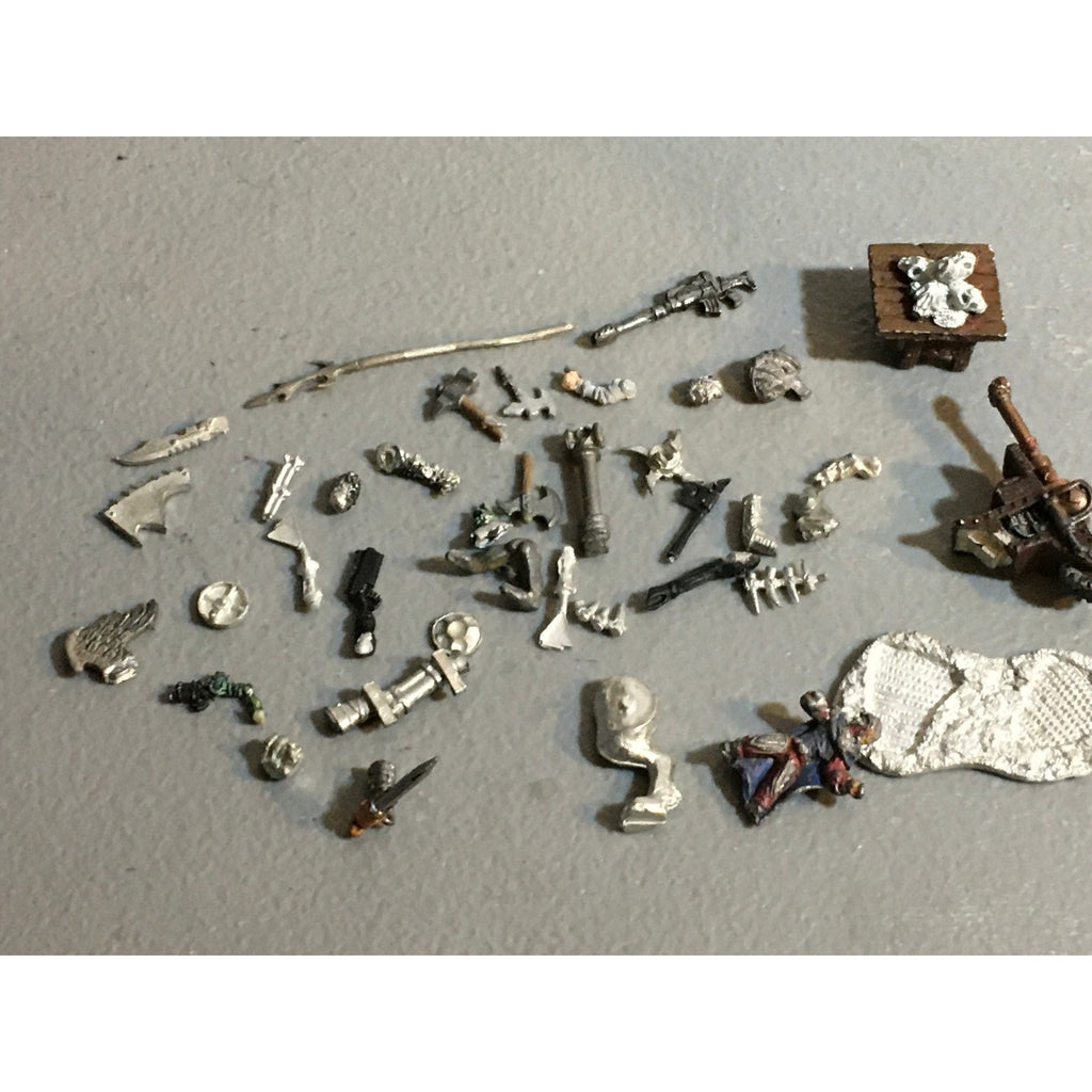 A32553 UNKNOWN MINIATURES ALL METAL BITS LOT FANTASY SCI-FI MIXED