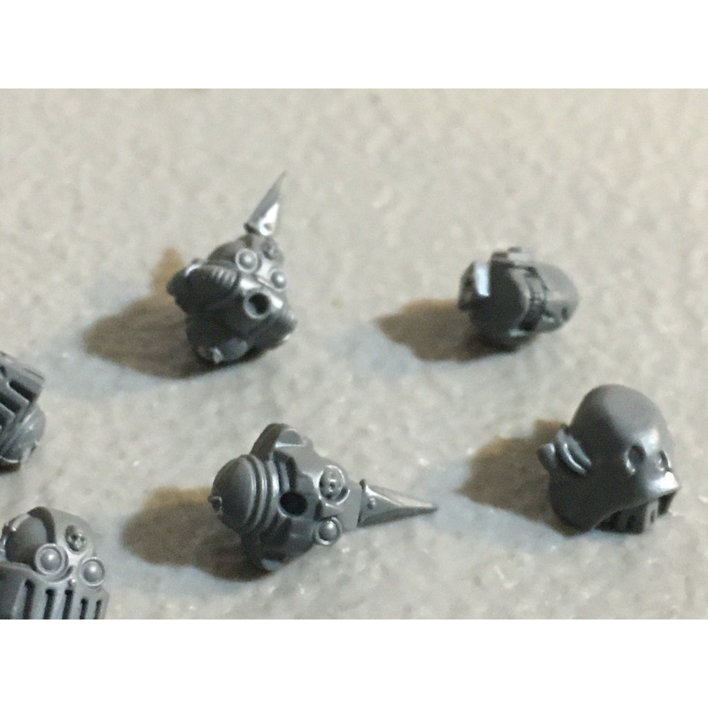 A31438 WARHAMMER 40K DEATH GUARD BITS LOT HEAD MUTATED SPIKE GW CHAOS MARINES