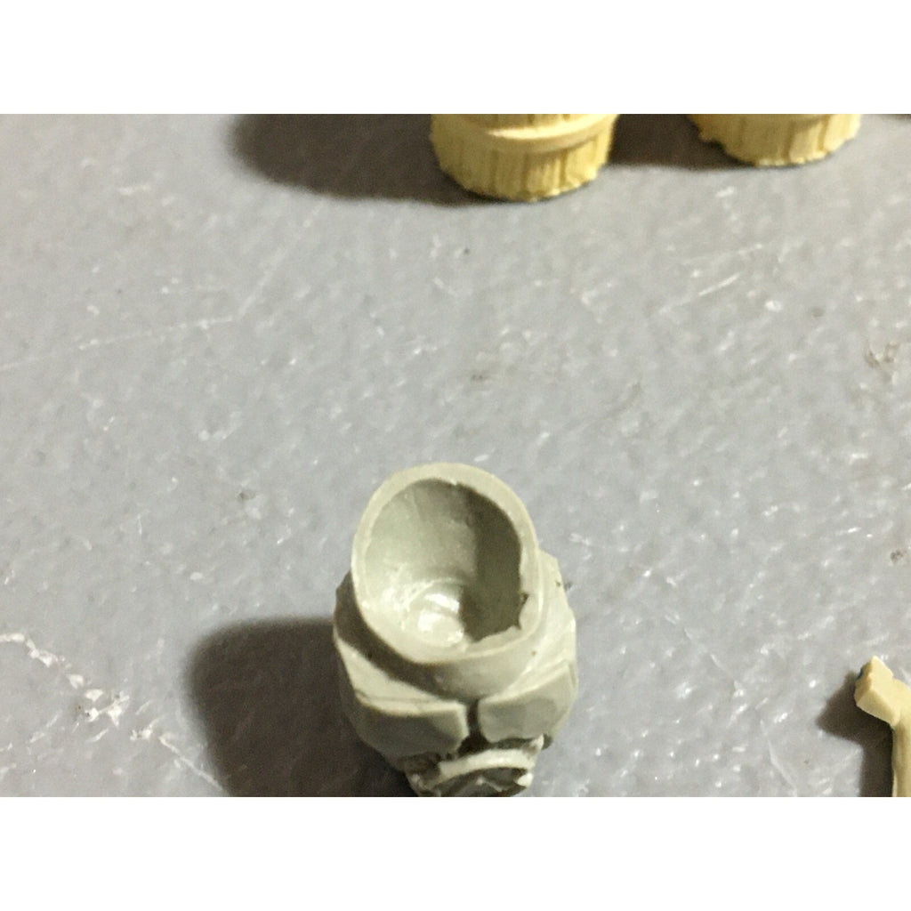 A22428 WARHAMMER 40K FORGEWORLD MIXED BITS LOT BARRELS WORLD EATER SHOULDER PADS