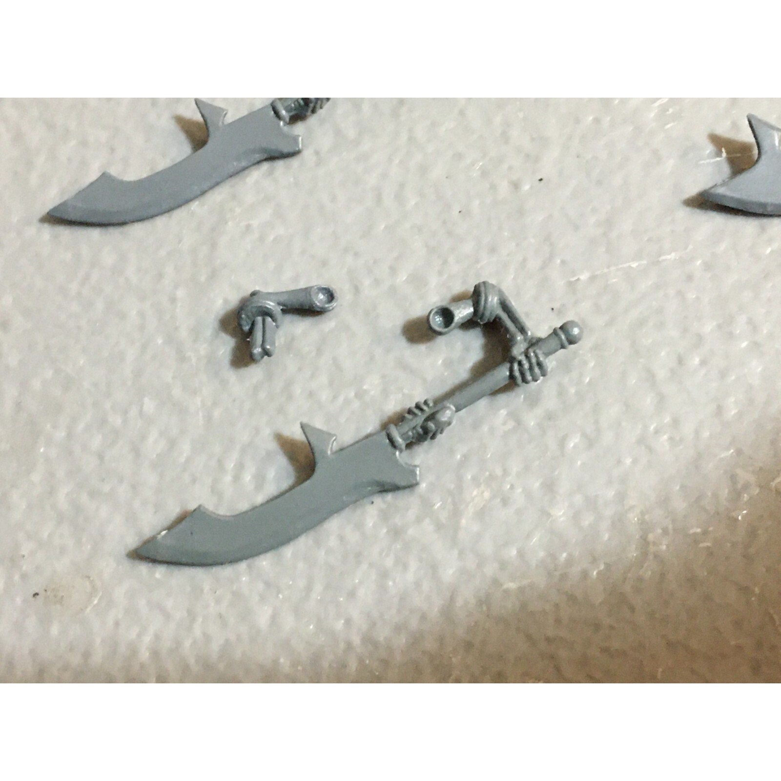 A23420 WARHAMMER FANTASY VAMPIRE COUNTS BITS LOT SKELETON WIGHT GREAT WEAPON ARM