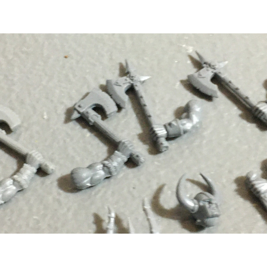 A22181 WARHAMMER FANTASY CHAOS MORTALS BITS LOT MIXED MARAUDER COMMAND & ARMS GW