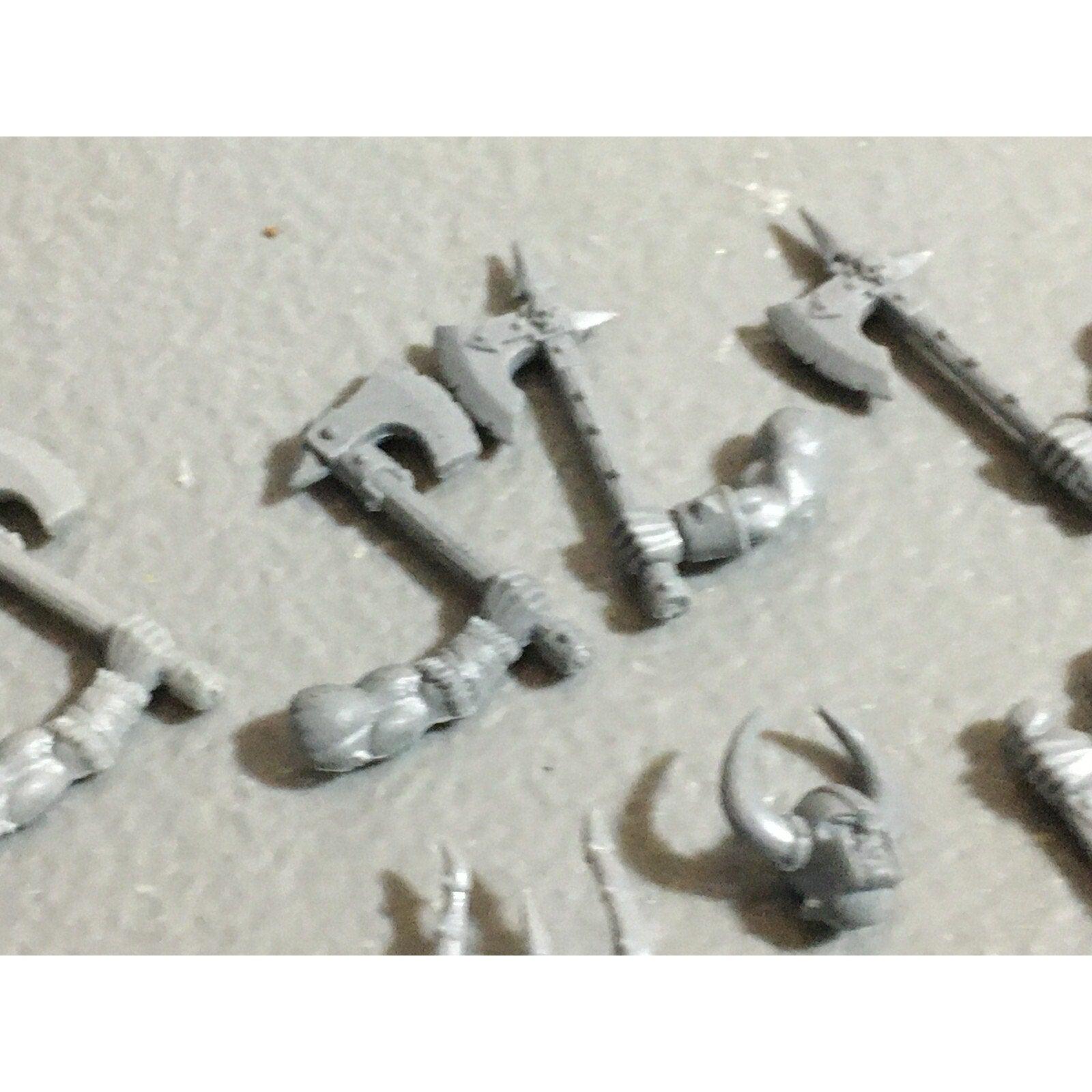 A22181 WARHAMMER FANTASY CHAOS MORTALS BITS LOT MIXED MARAUDER COMMAND & ARMS GW