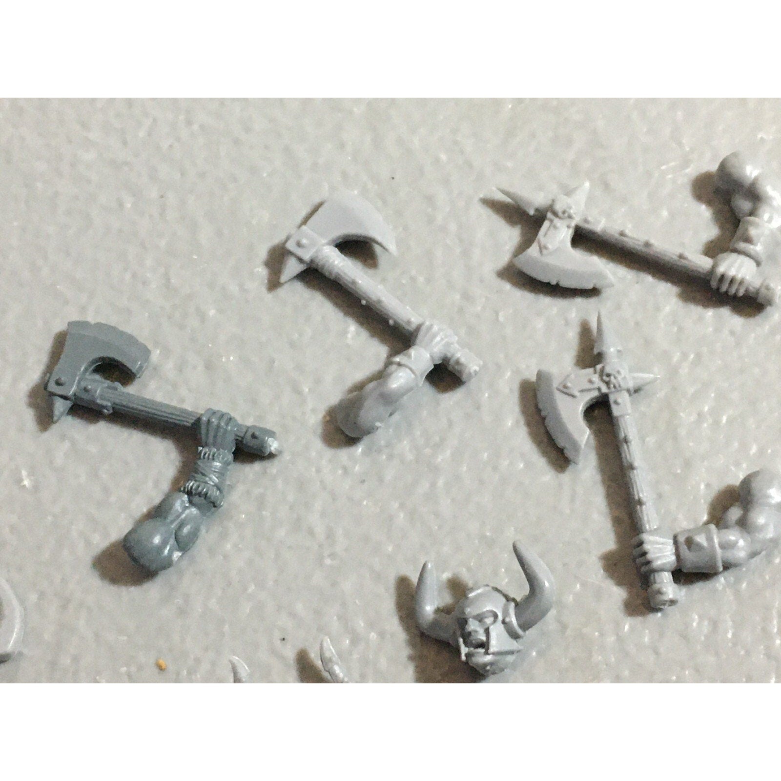 A22182 WARHAMMER FANTASY CHAOS MORTALS BITS LOT MIXED MARAUDER COMMAND & ARMS GW