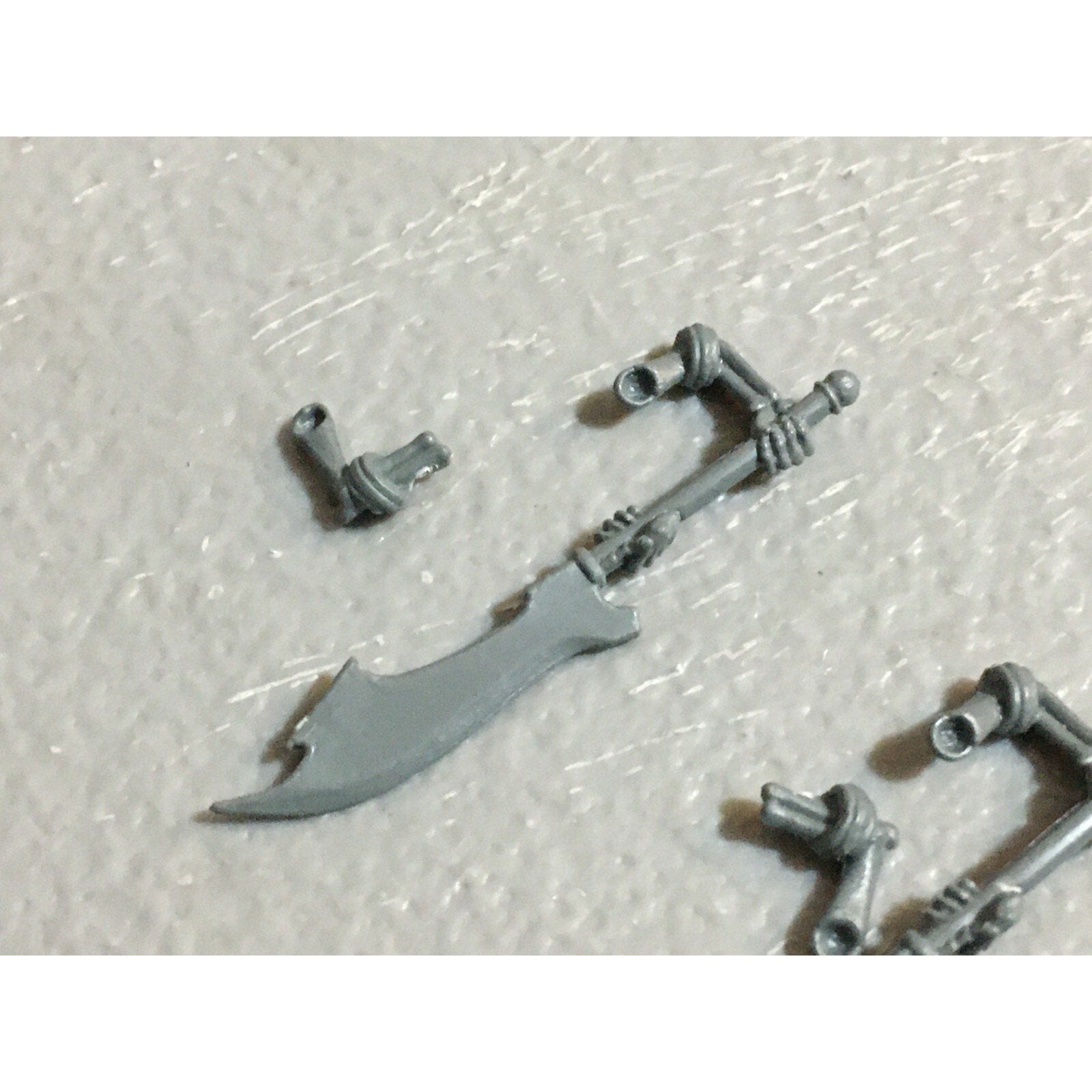 A23421 WARHAMMER FANTASY VAMPIRE COUNTS BITS LOT SKELETON WIGHT GREAT WEAPON ARM