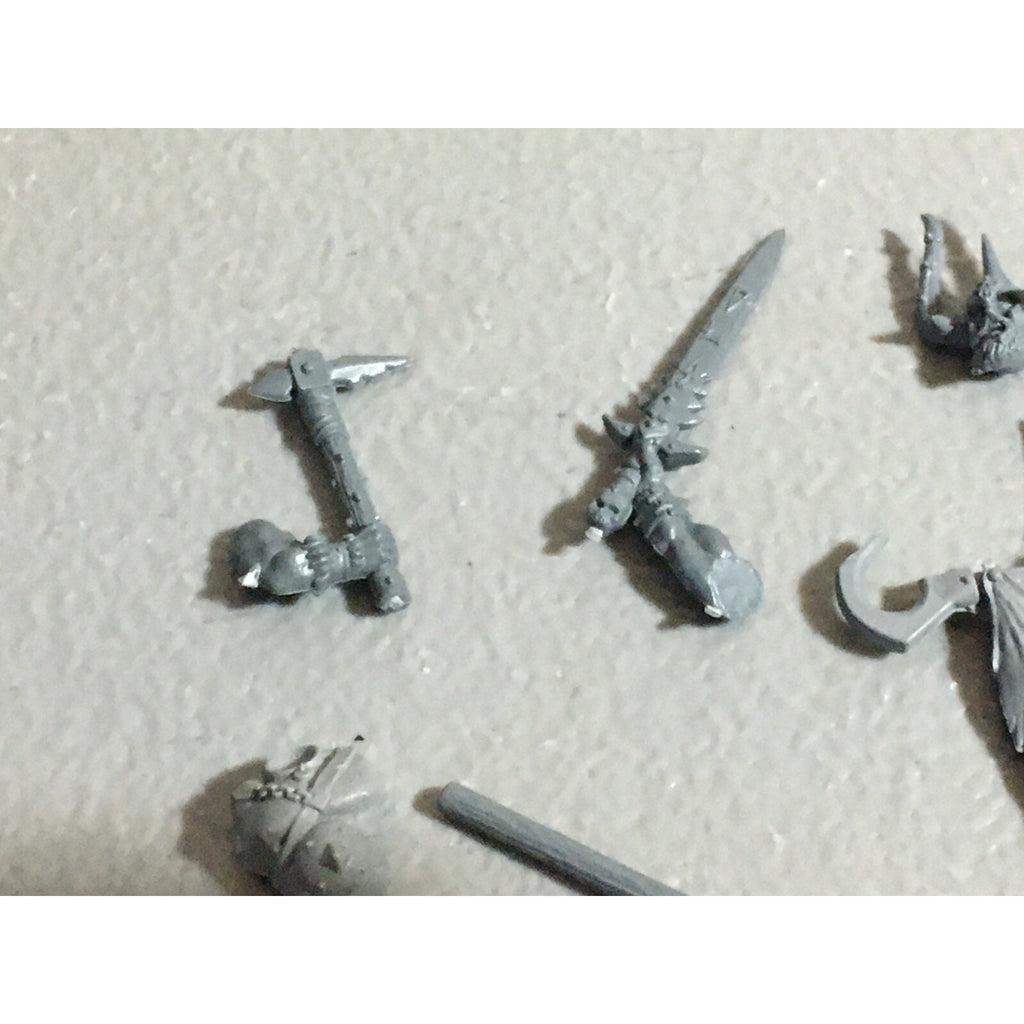 A22193 WARHAMMER FANTASY CHAOS MORTALS BITS LOT MIXED MARAUDER MIXED GW