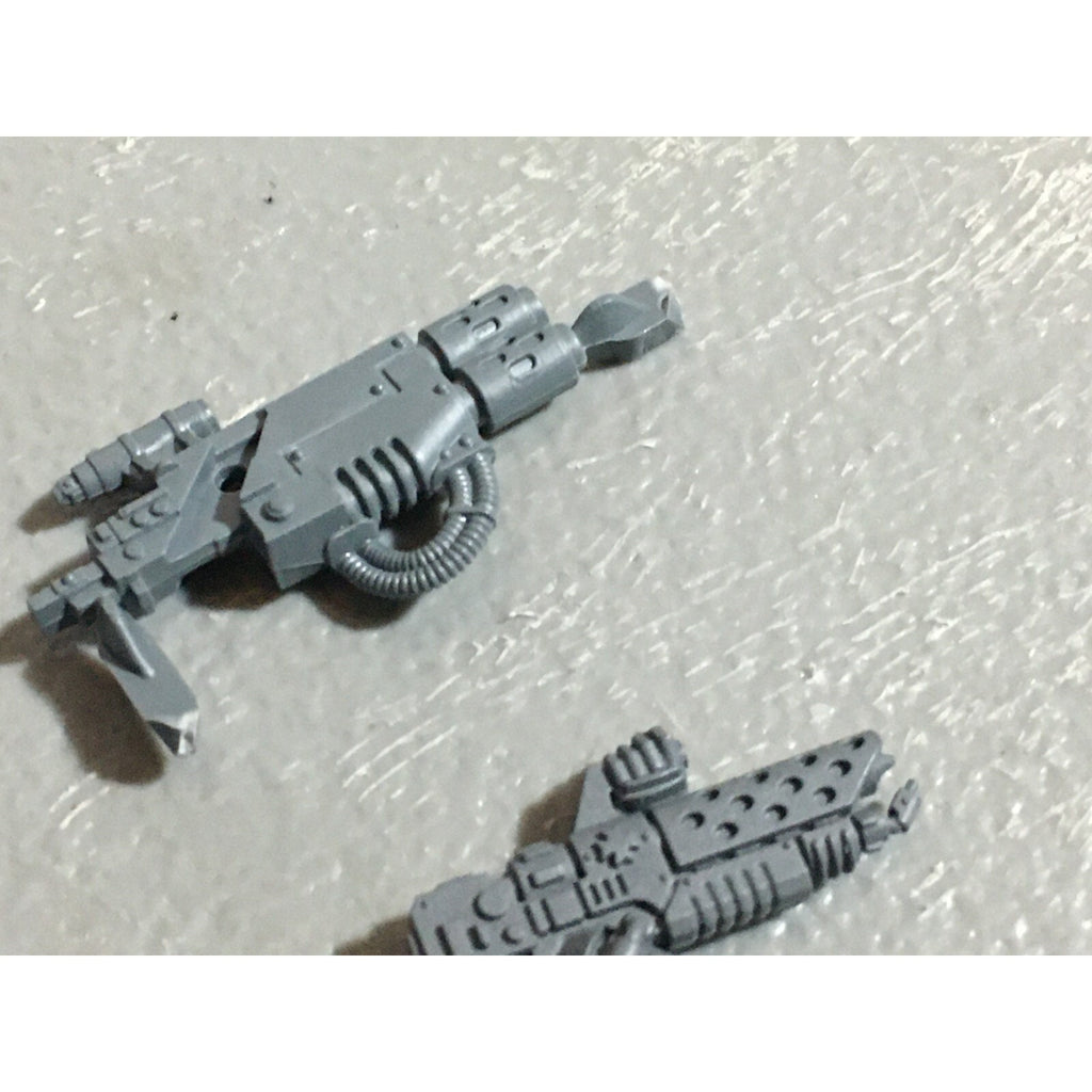 A22269 WARHAMMER 40K SPACE MARINES BITS LOT MIXED HANDS WEAPON GAMES WORKSHOP GW