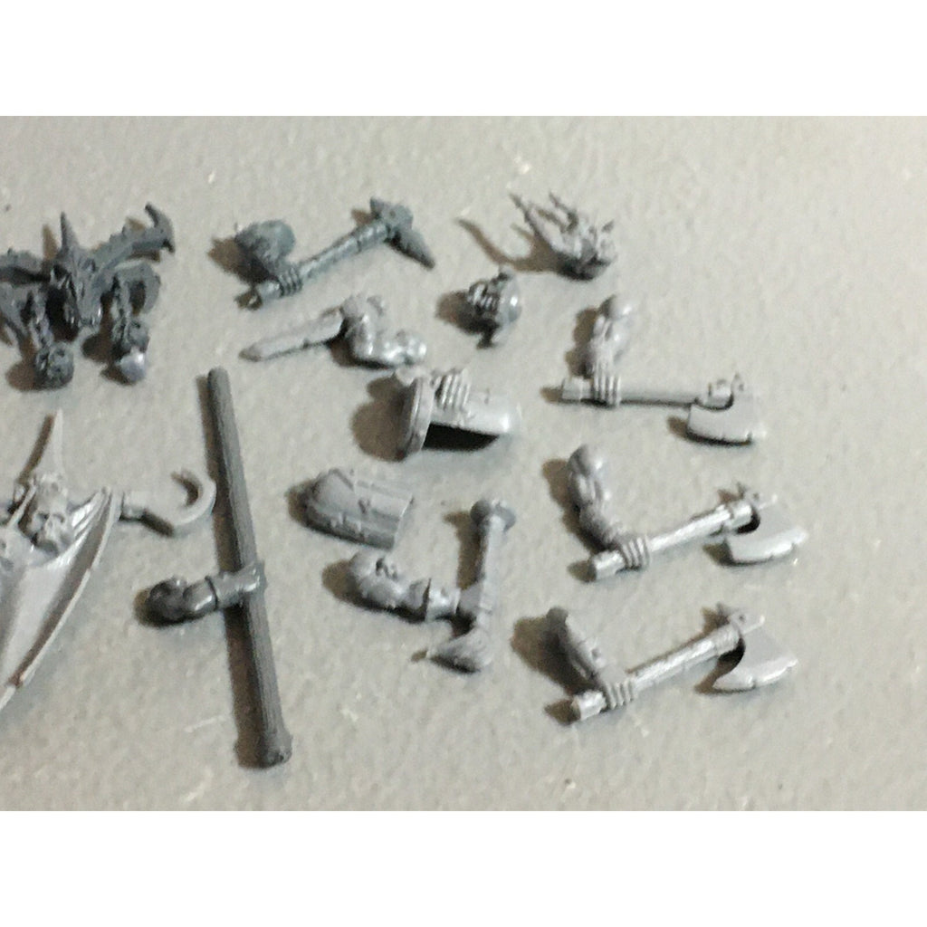 A22186 WARHAMMER FANTASY CHAOS MORTALS BITS LOT MIXED MARAUDER COMMAND & ARMS GW