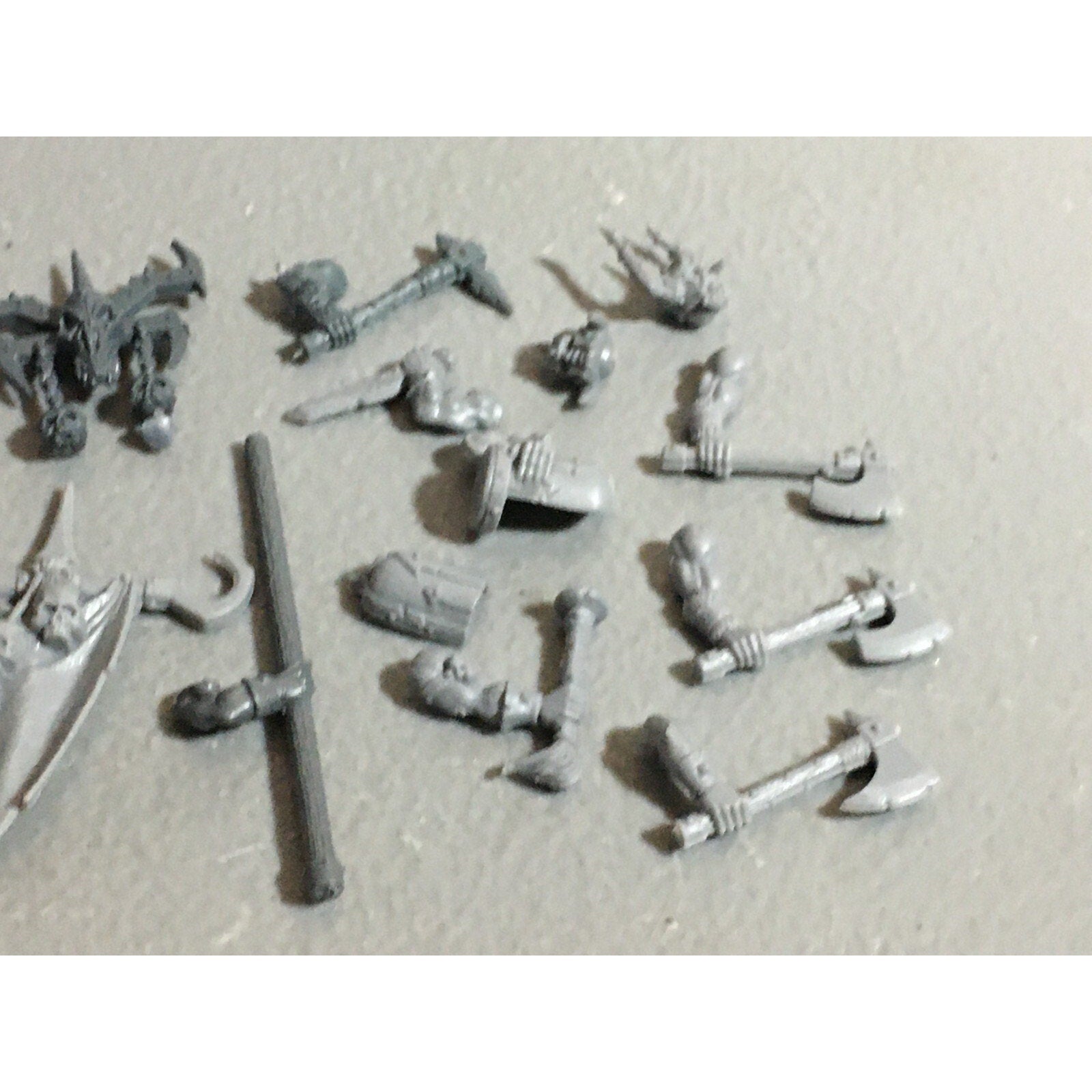 A22186 WARHAMMER FANTASY CHAOS MORTALS BITS LOT MIXED MARAUDER COMMAND & ARMS GW