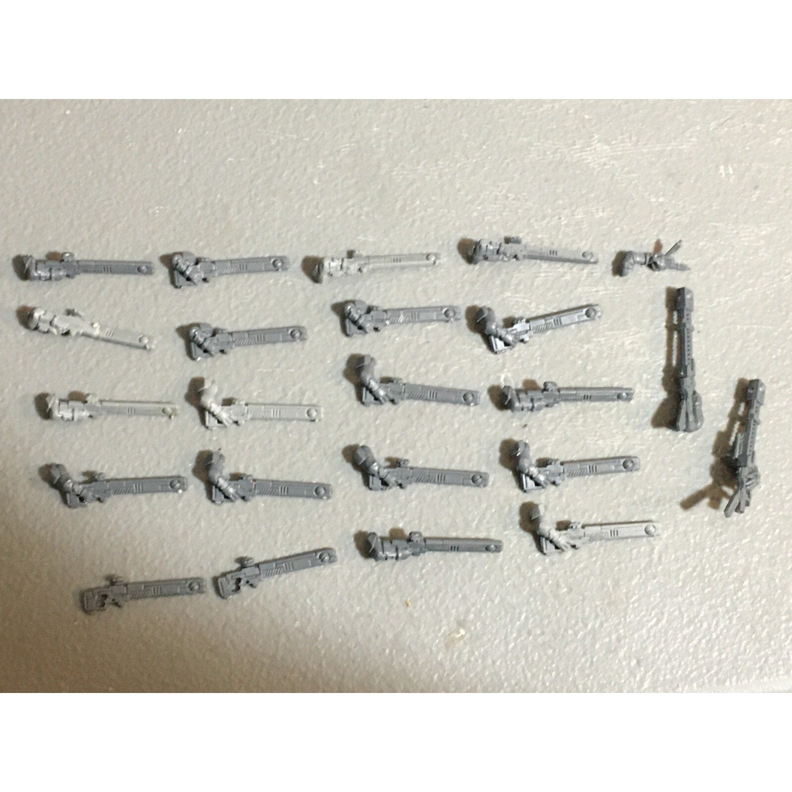 A23028 WARHAMMER 40K TAU EMPIRE BITS LOT FIRE WARRIORS GUNS GAMES WORKSHOP GW