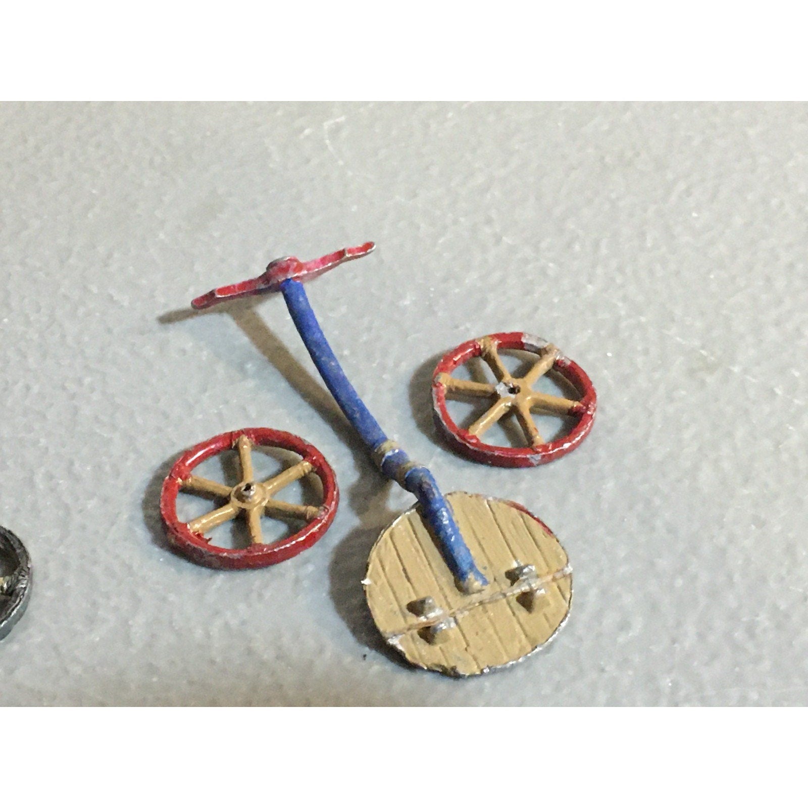 A32860 UNKNOWN METAL MINIATURES INCOMPLETE CHARIOT BITS LOT TABLETOP RPG
