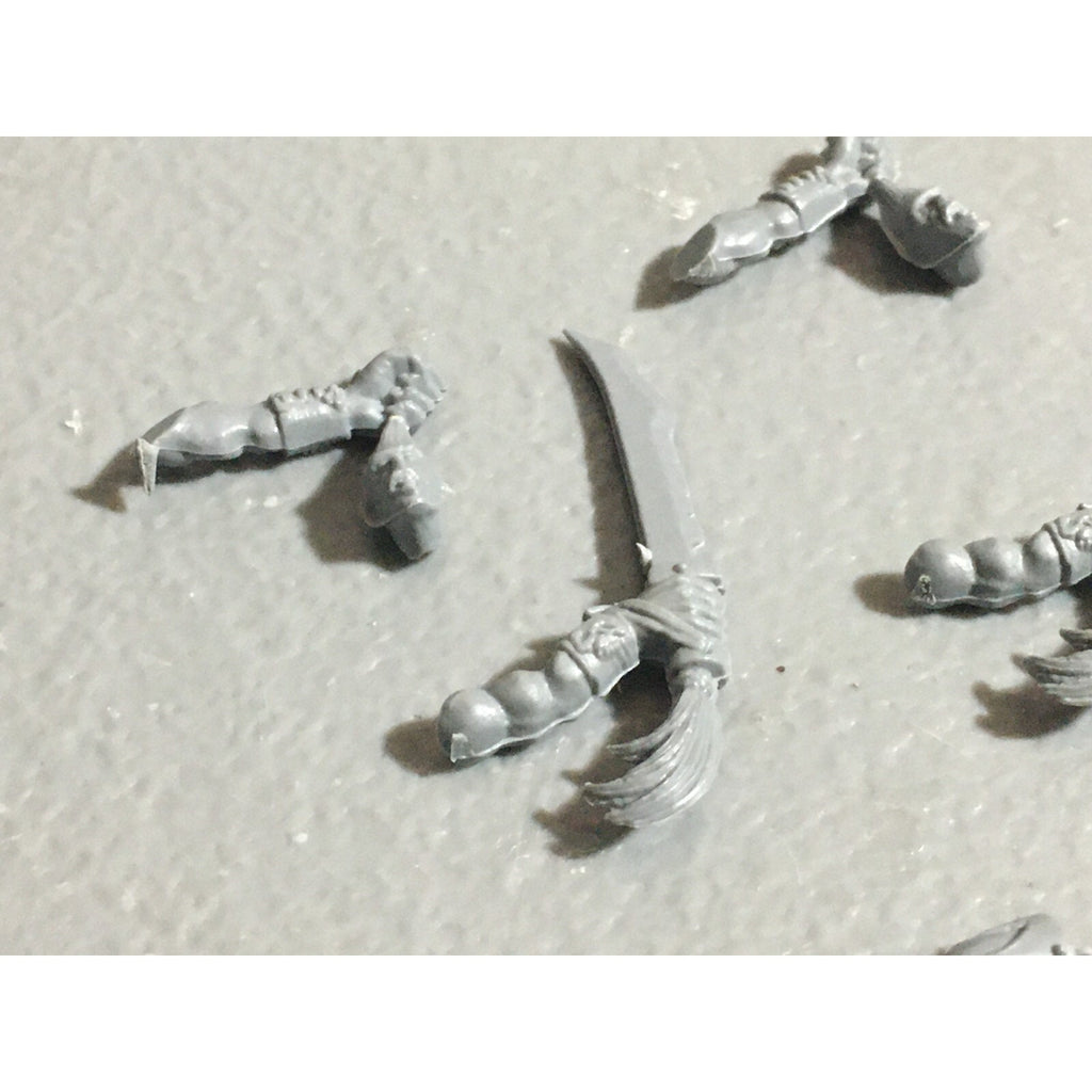 A22629 WARHAMMER FANTASY ORCS & GOBLINS BITS LOT GOBLIN WOLF RIDER ARMS GW