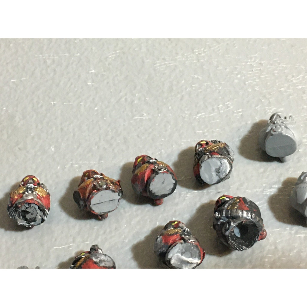 A23086 WARHAMMER 40K SPACE MARINES BITS LOT HEADS TORSOS GAMES WORKSHOP GW