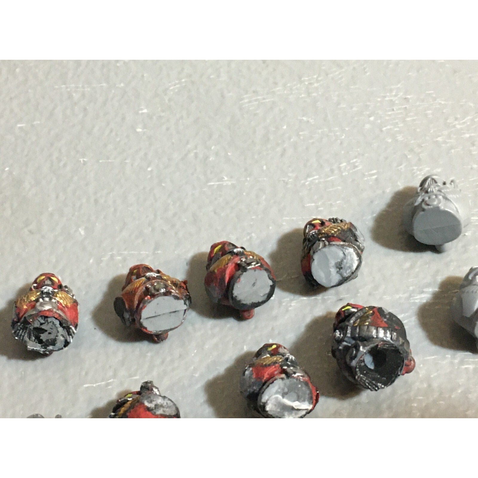 A23086 WARHAMMER 40K SPACE MARINES BITS LOT HEADS TORSOS GAMES WORKSHOP GW