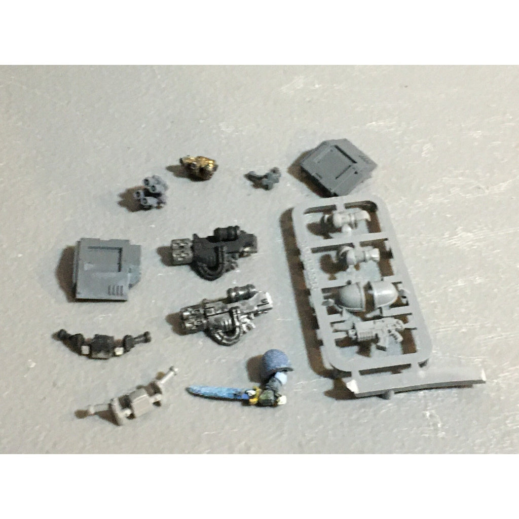 A23263 WARHAMMER 40K SPACE MARINES BITS LOT VEHICLE BIKE SPEEDER GAMES WORKSHOP