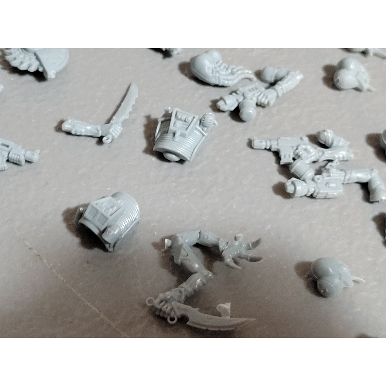 A19129 WARHAMMER 40K GENESTEALER CULTS OOP RARE ACOLYTE HYBIDS BITS LOT