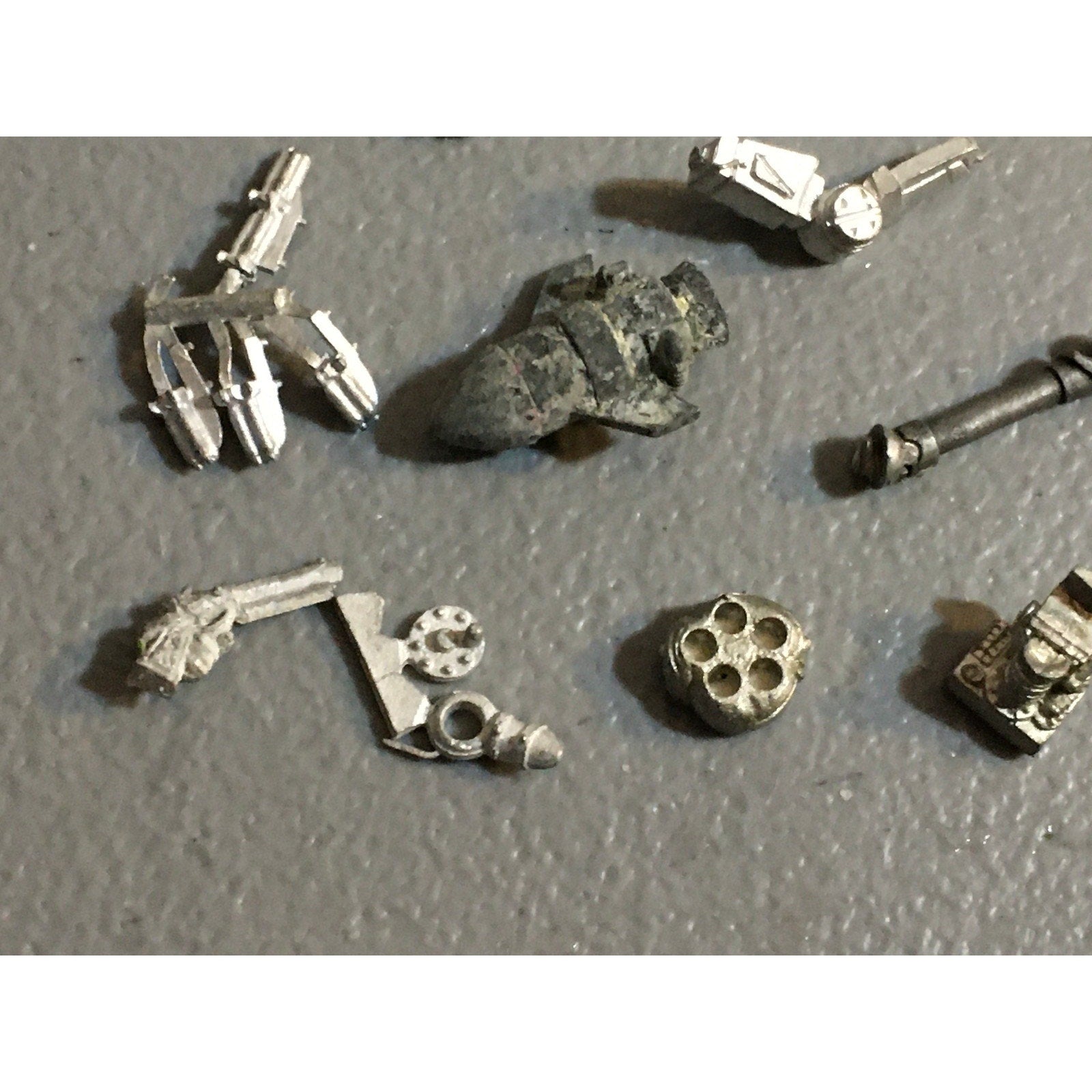 A32546 UNKNOWN MINIATURES ALL METAL BITS & INCOMPLETE LOT SCI-FI FUTURISTIC