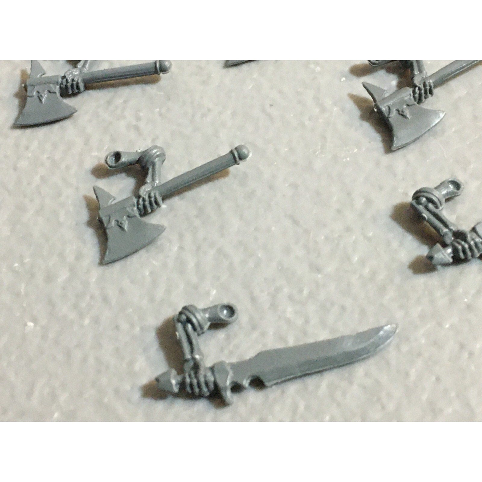 A23417 WARHAMMER FANTASY VAMPIRE COUNTS BITS LOT SKELETON WIGHT SWORD AXE ARM GW