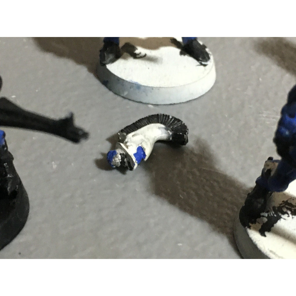 A22117 WARHAMMER 40K ELDAR CRAFTWORLDS DIRE AVENGERS METAL HEADS MISS 1 ARM GW