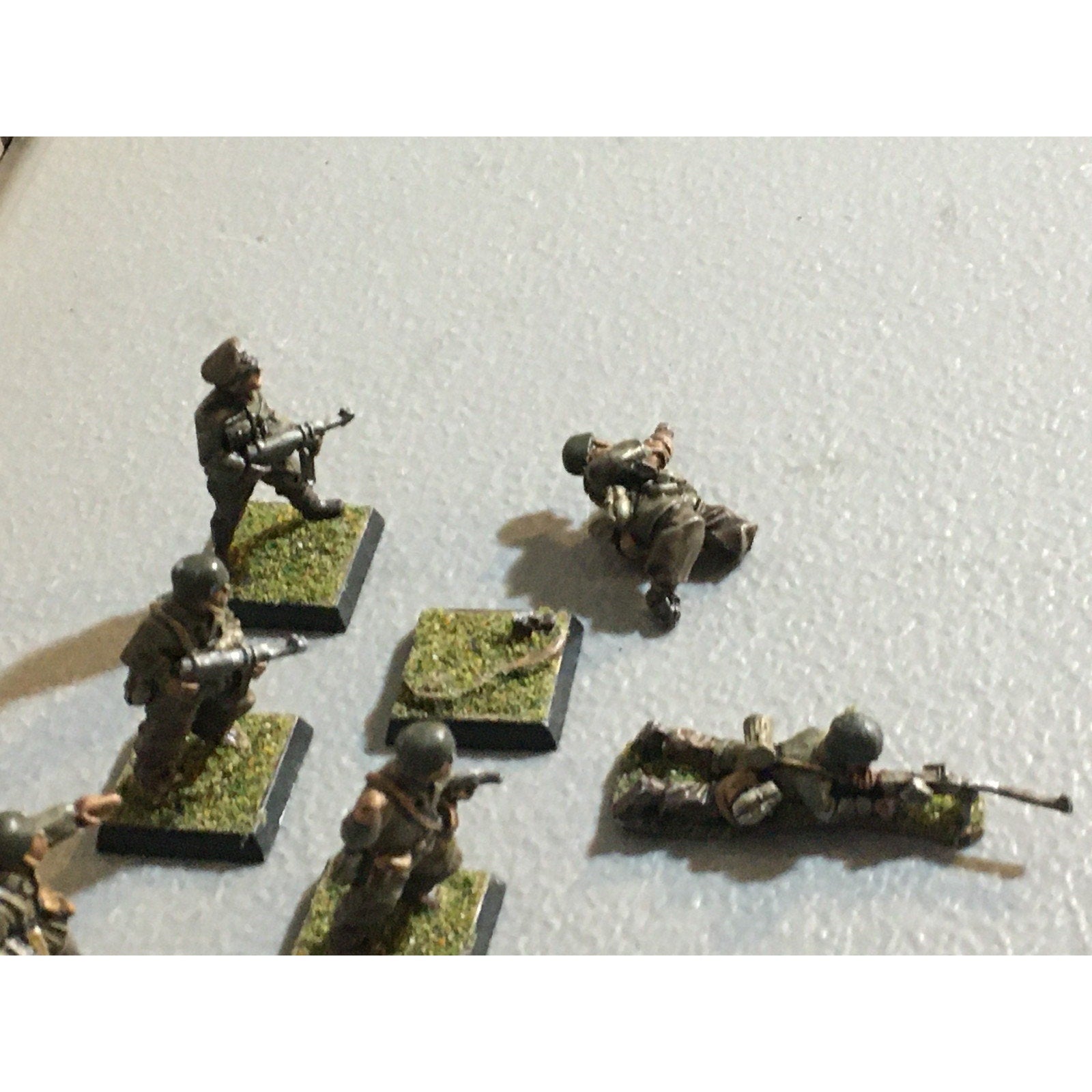 A30867 UNKNOWN METAL MINIATURES SOLDIERS INFANTRY WWII? WWI? TABLE TOP WAR GAMES