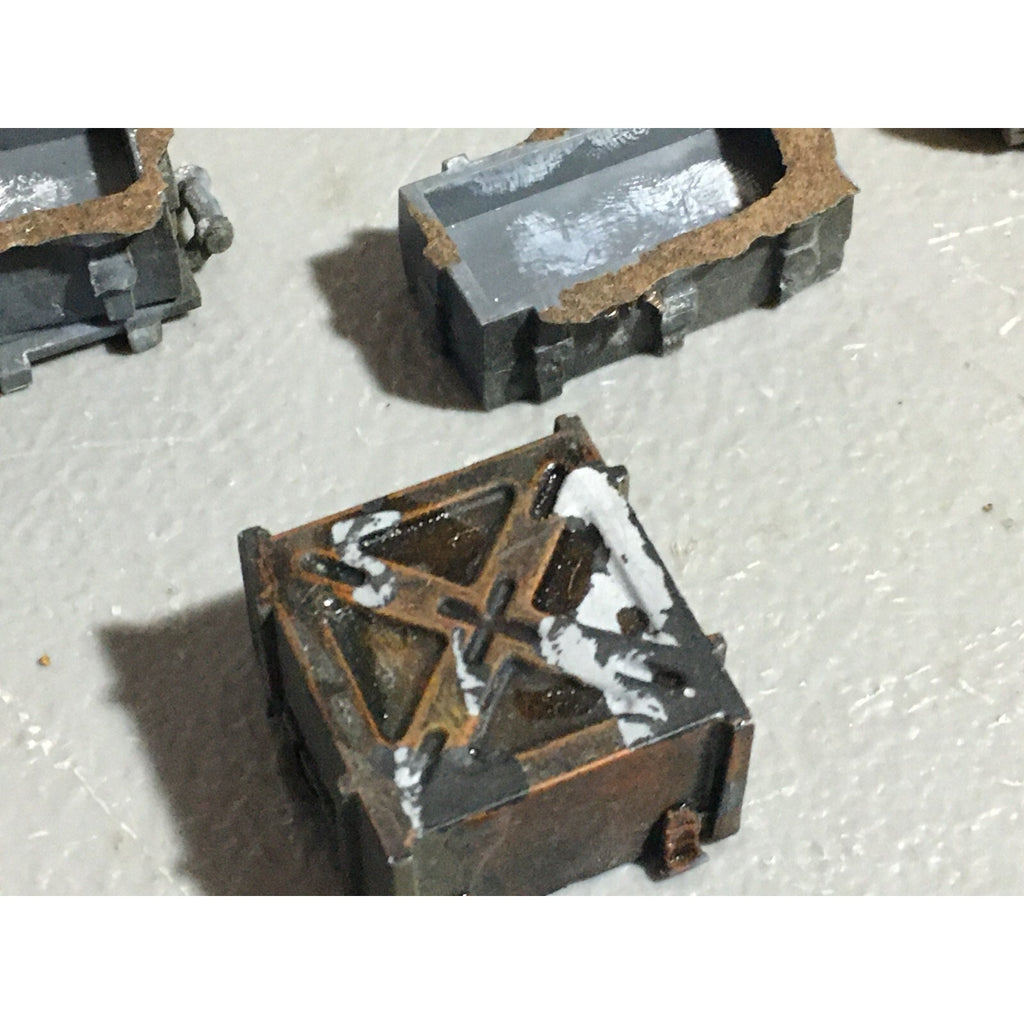 A22419 WARHAMMER 40K BITS LOT CRATES OBJECTIVE MARKERS GAMES WORKSHOP GW